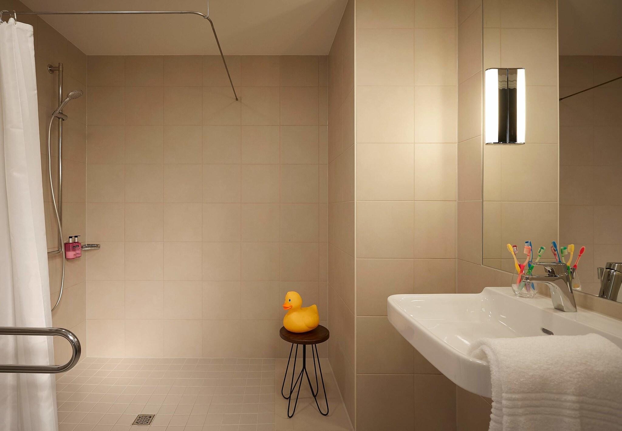 Double Queen Size Bed