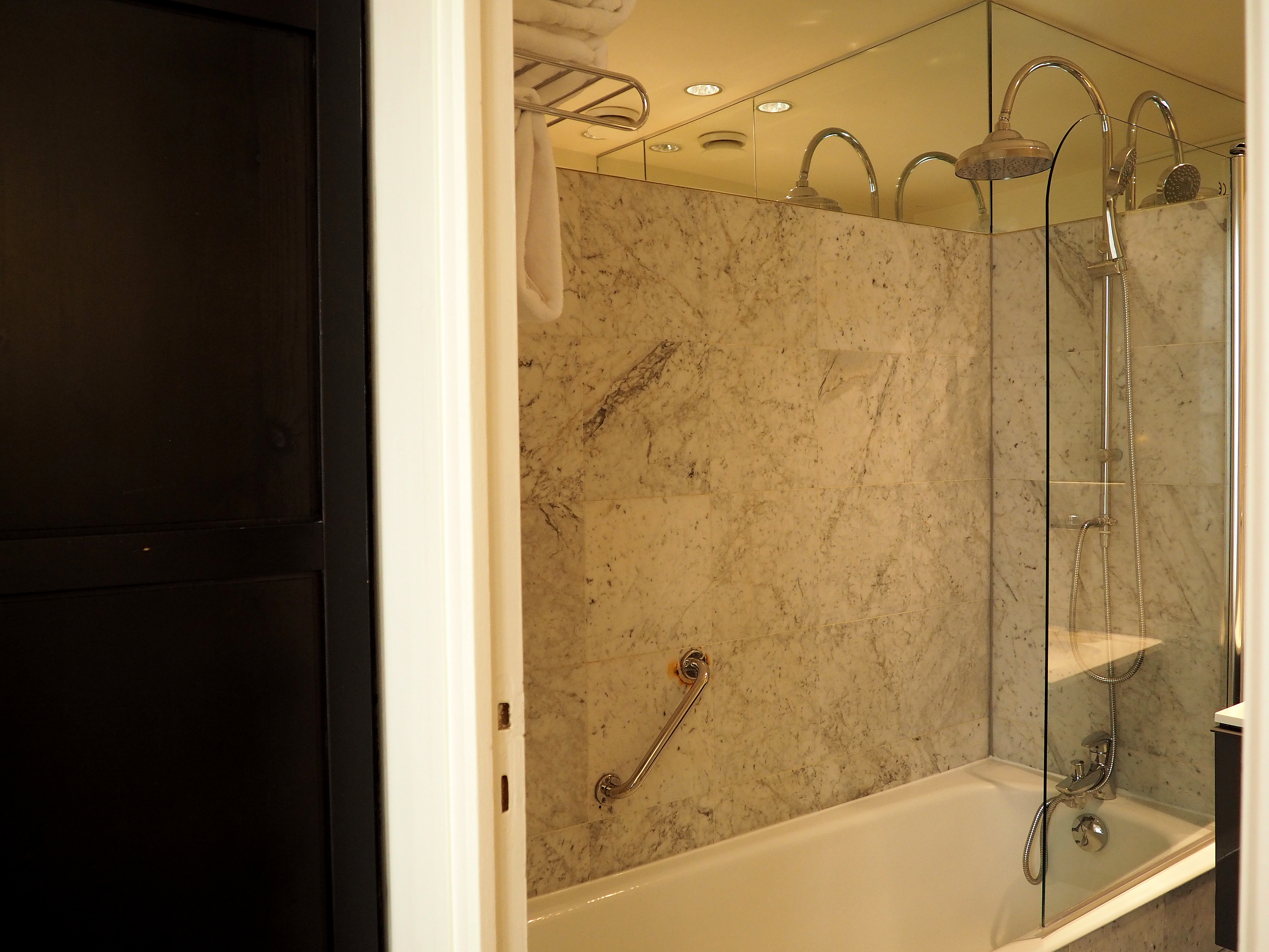 Double or Twin Superior