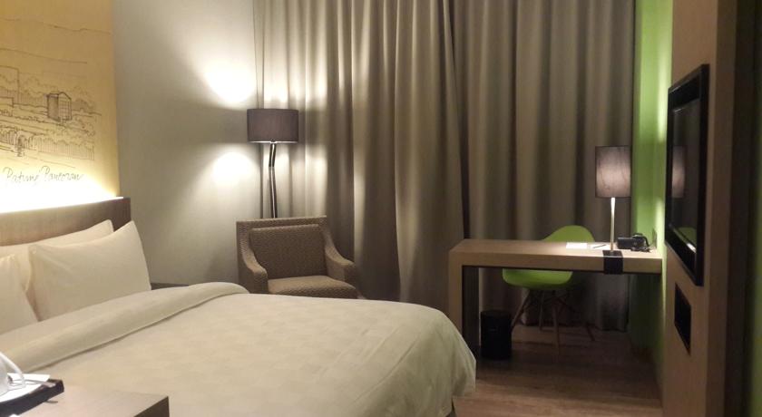 Double or Twin Deluxe