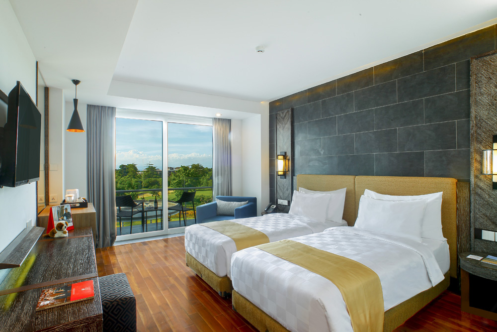 Twin Deluxe with Balcony