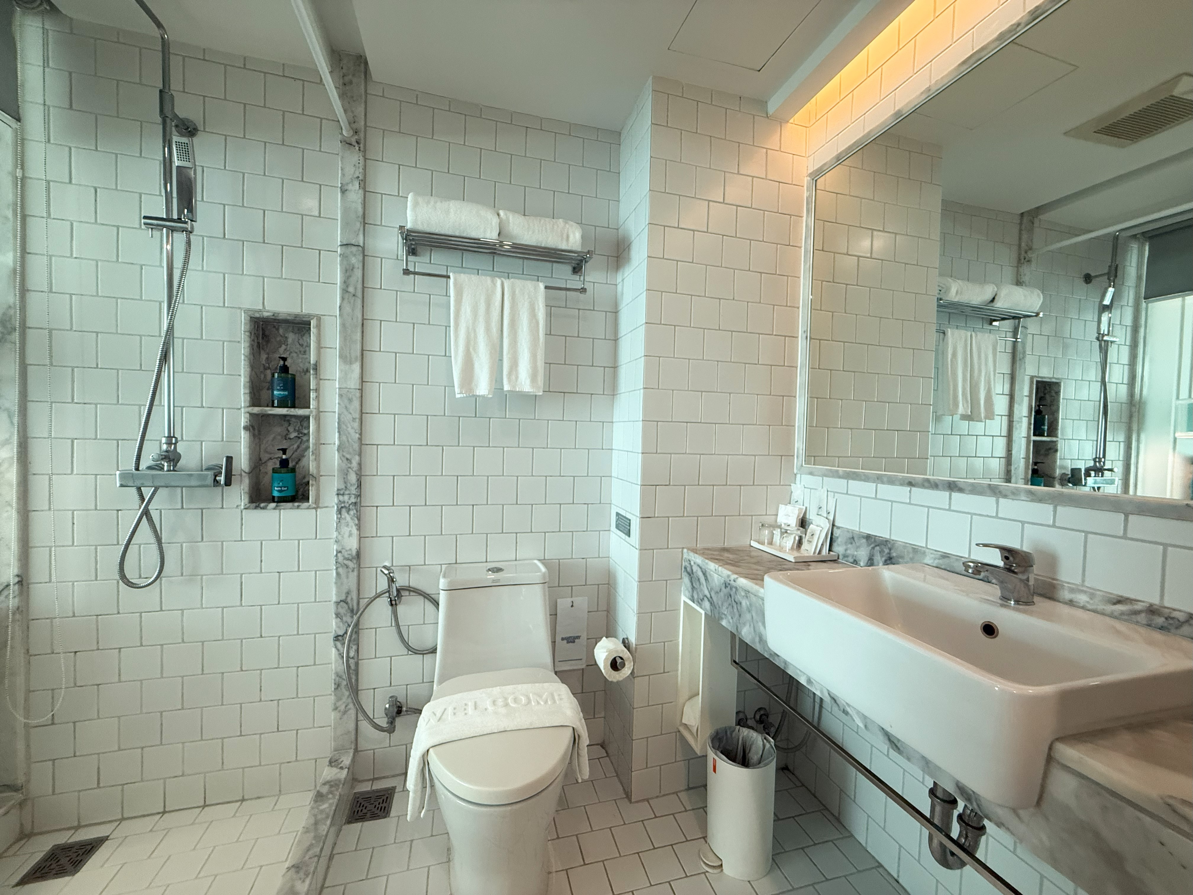 Double or Twin Deluxe