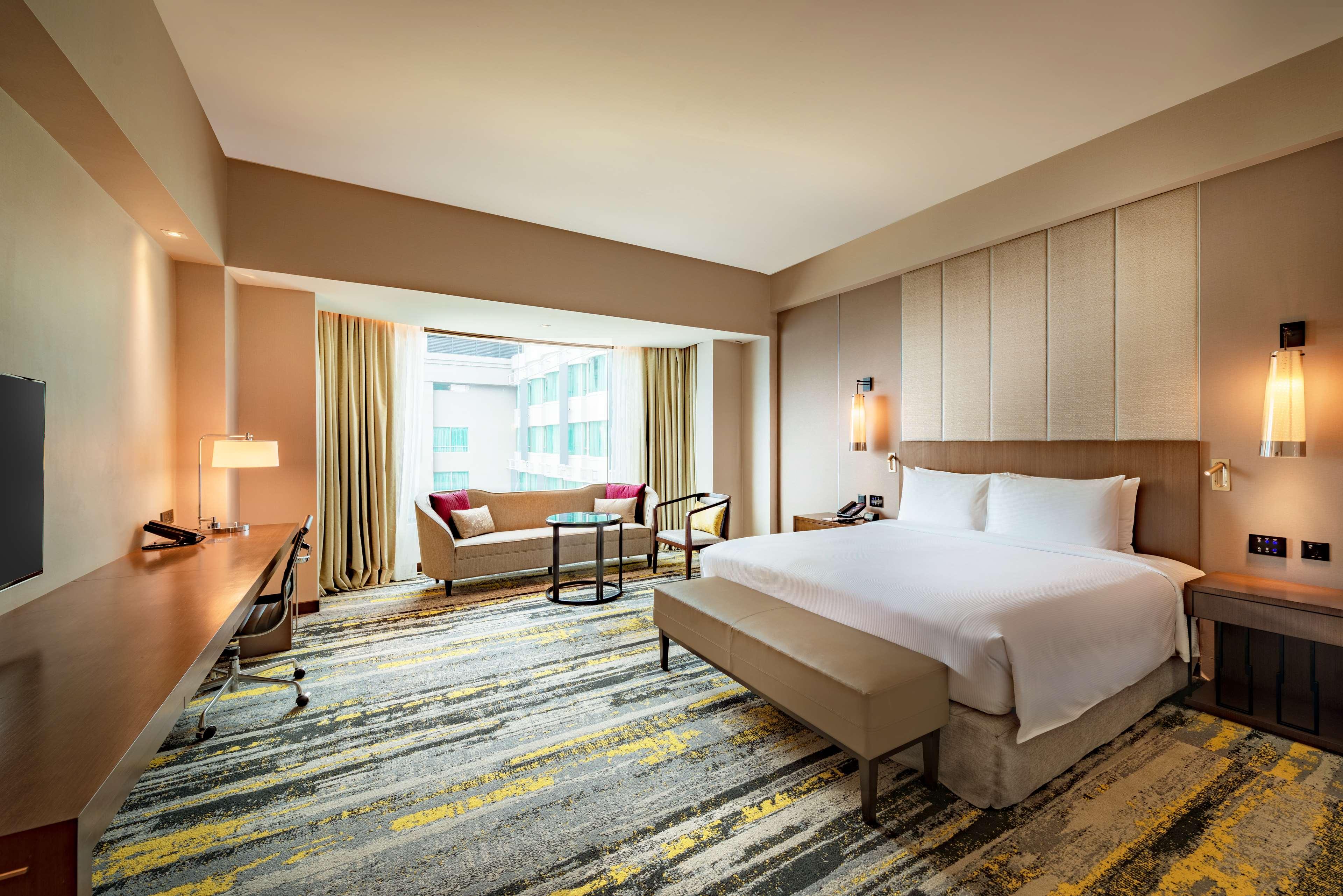 Room Premium King Bed