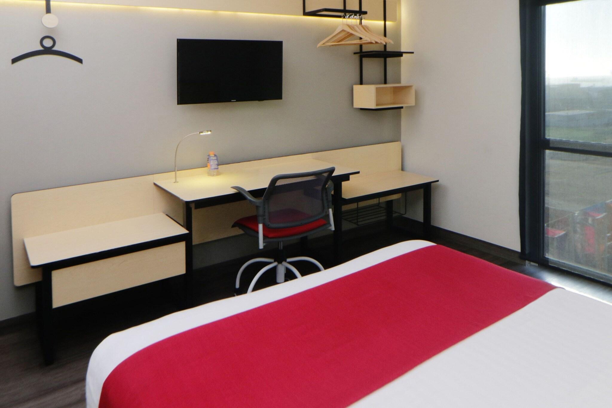 Double Queen Size Bed