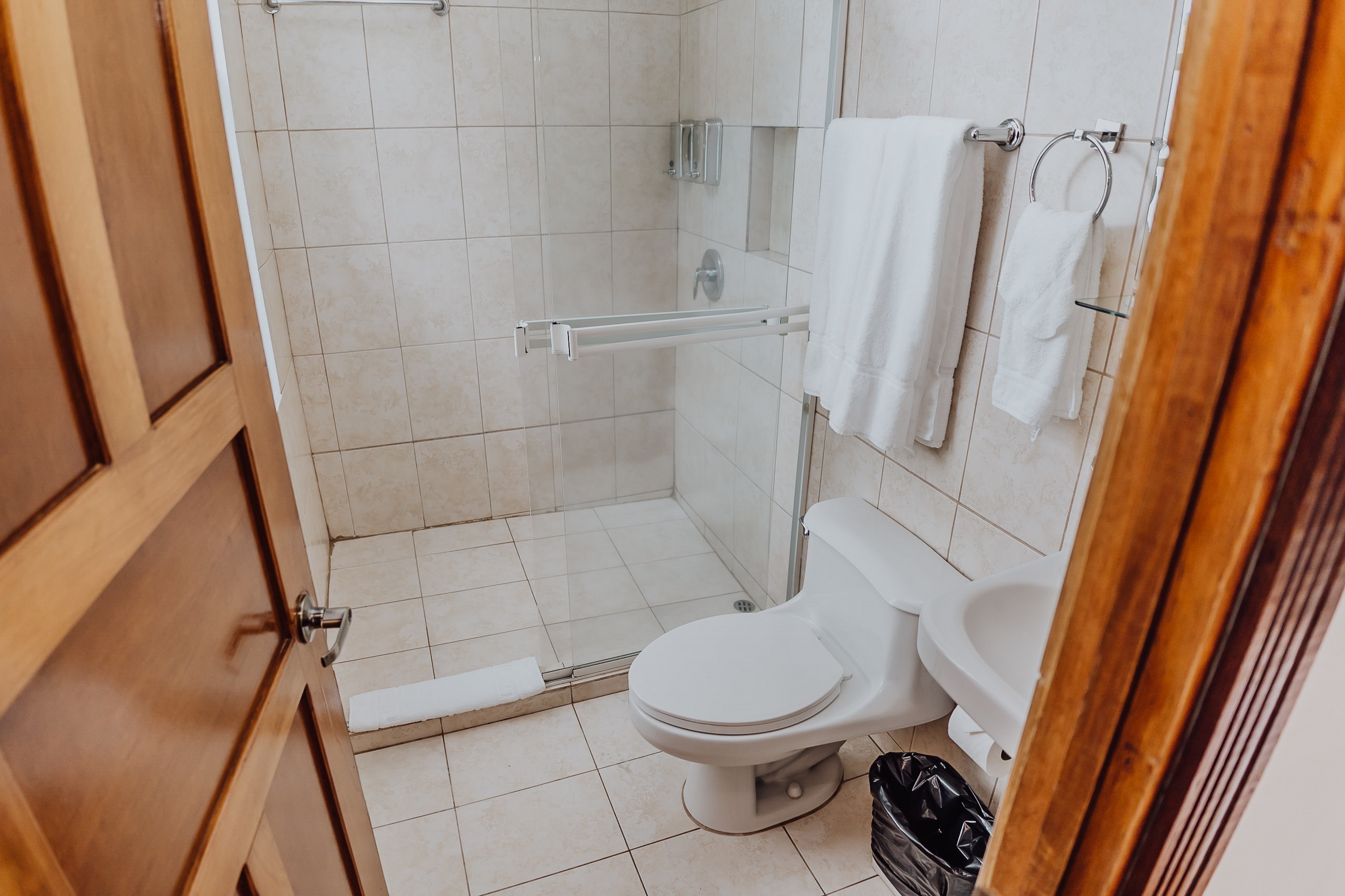 Double Deluxe One Bed