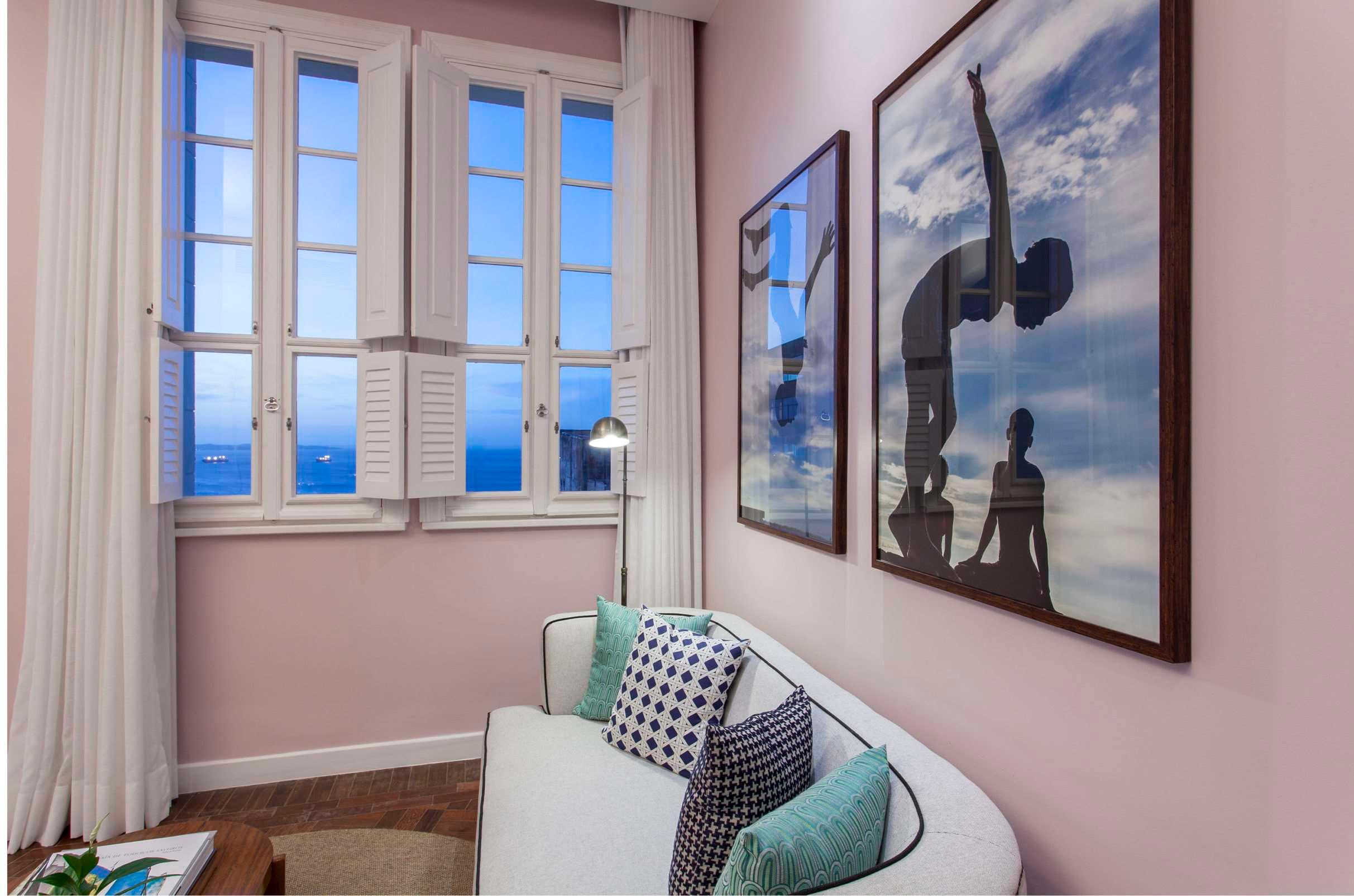 Suite King Bed with Jacuzzi