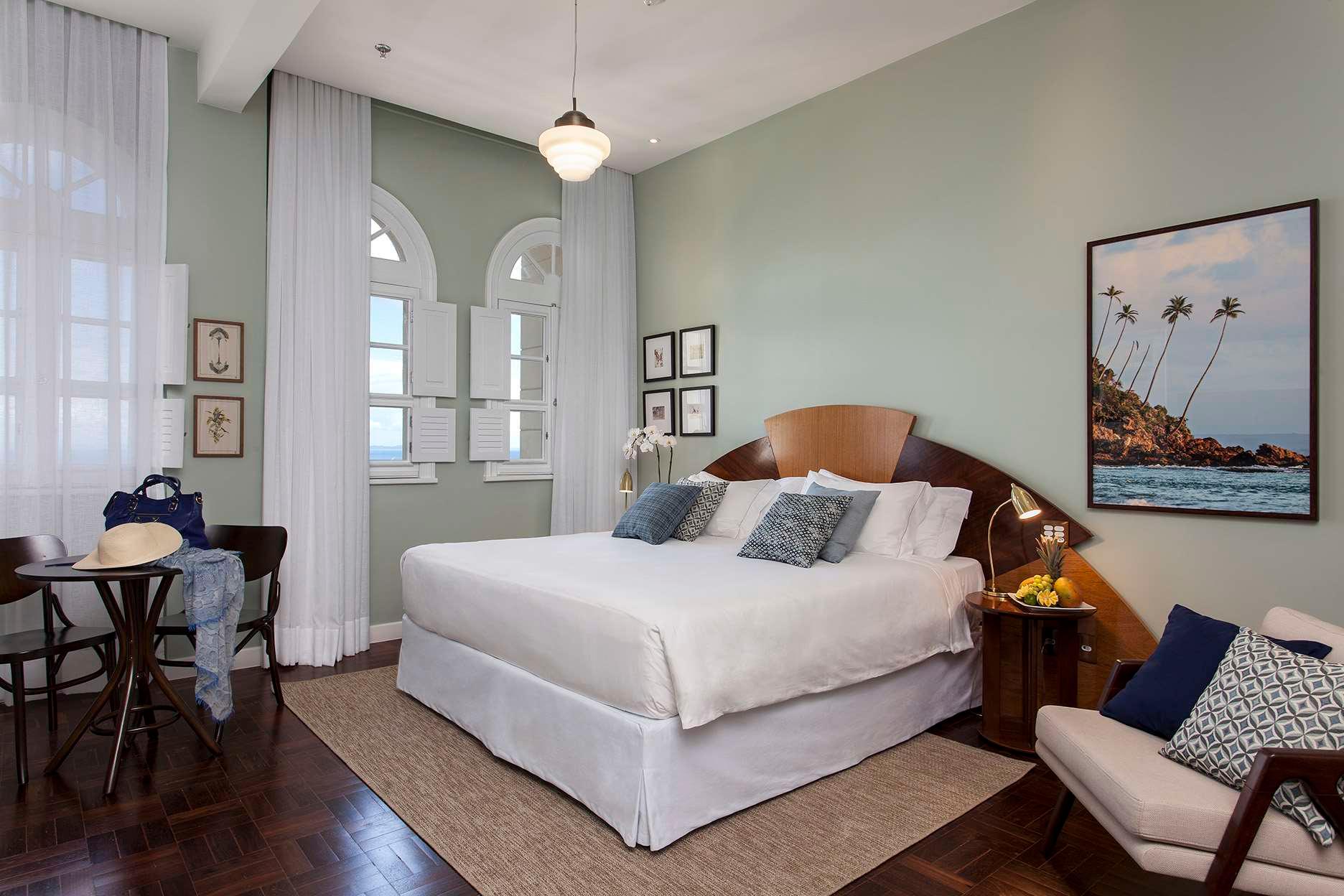 Double Deluxe King Bed