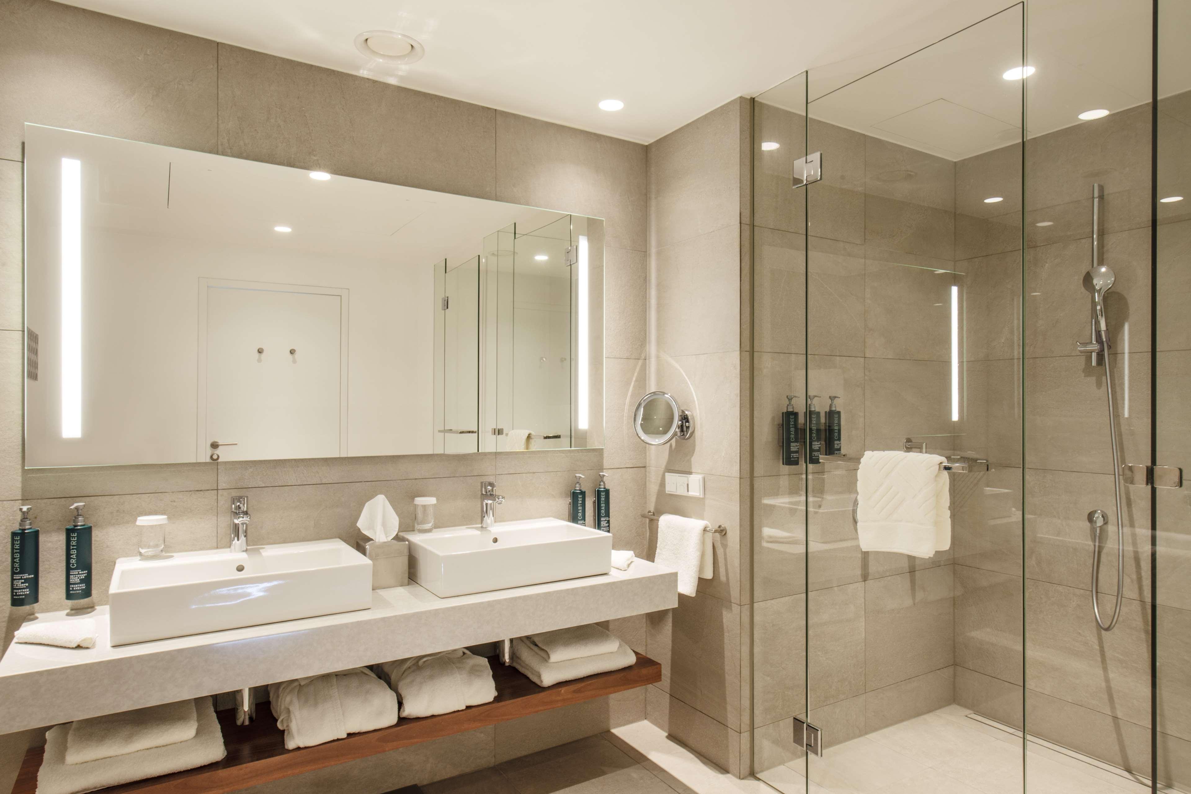 Family Room Connecting Room