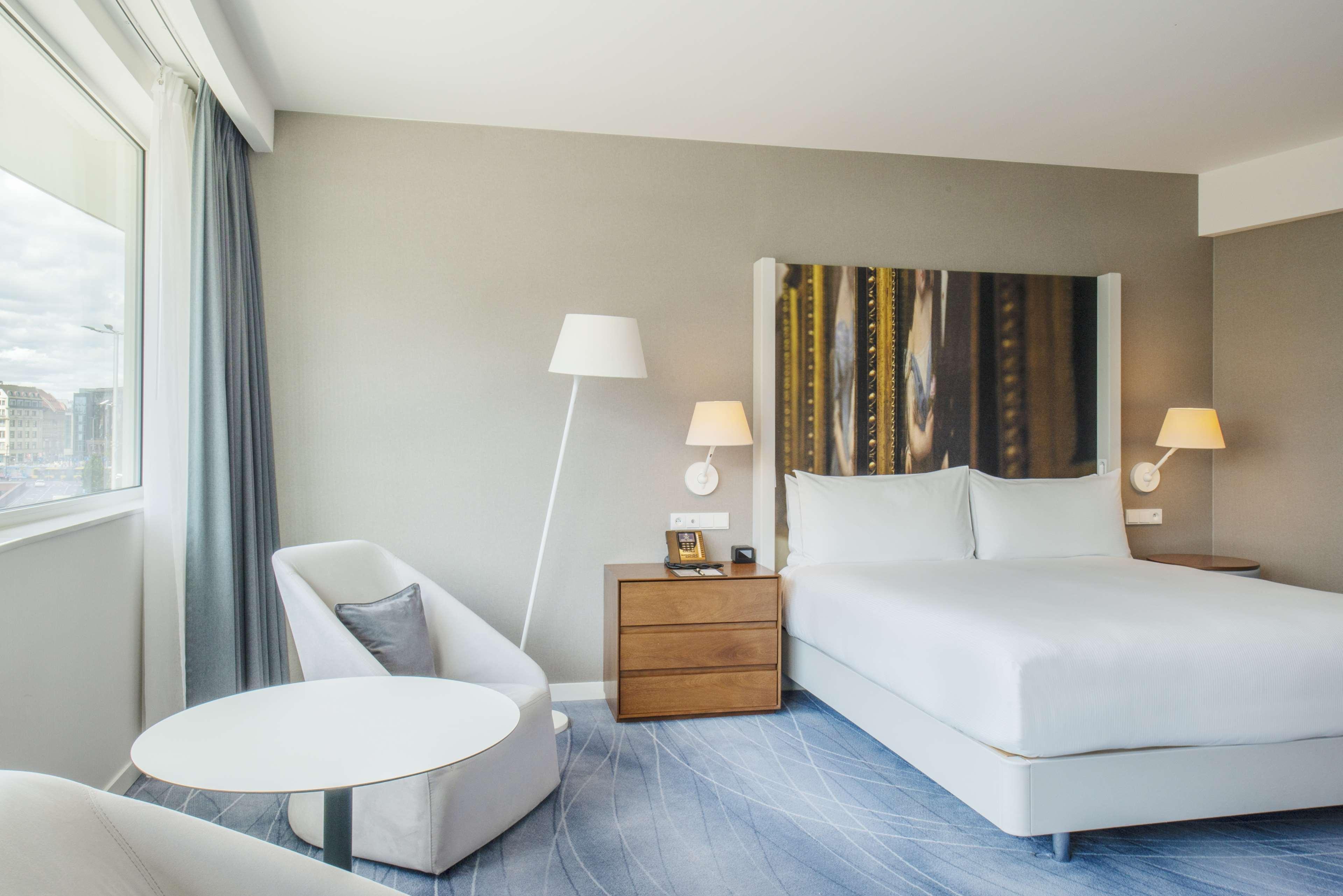 Double Deluxe King Bed