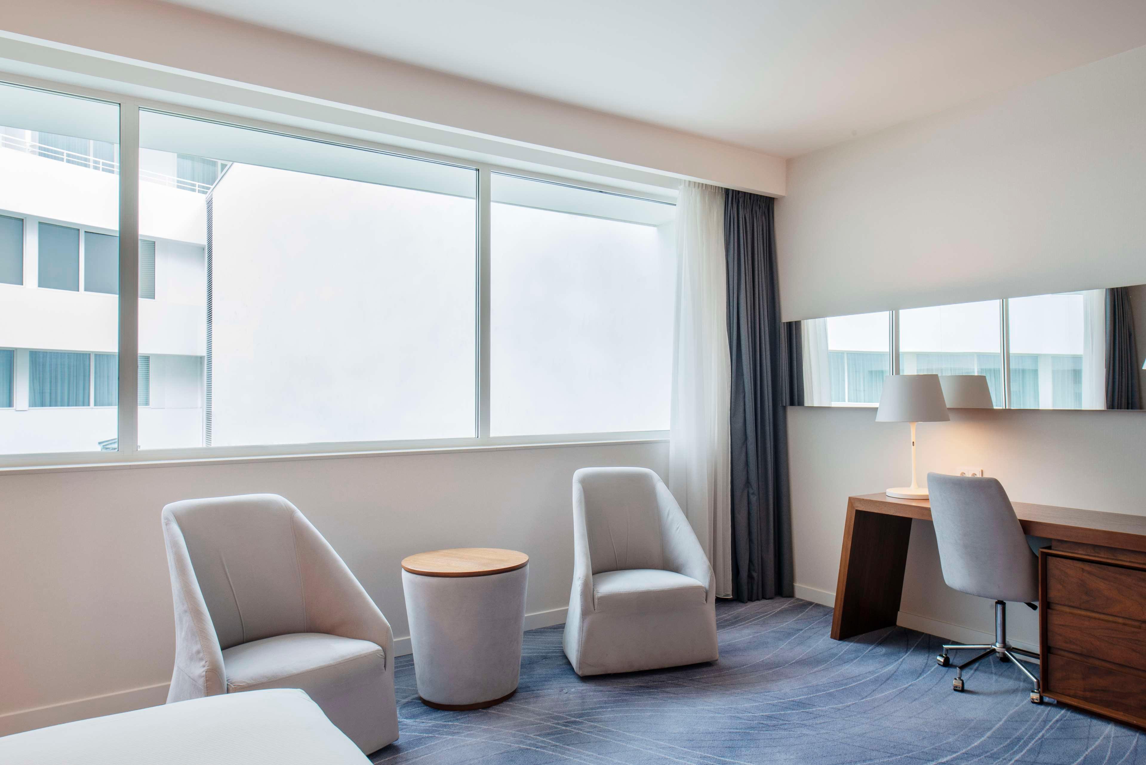 Double Guest Room King Bed