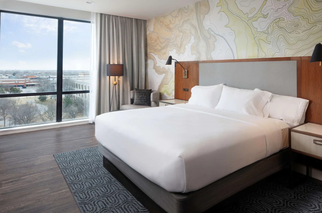 Studio King Size Bed