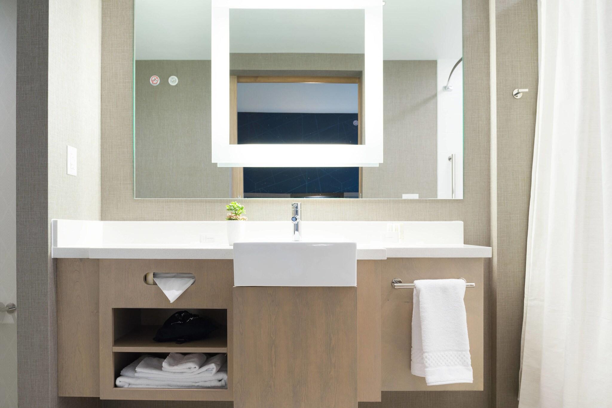 Suite Two Queen Beds