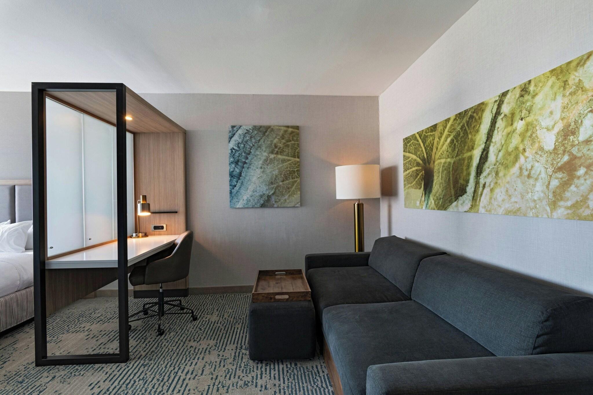 Suite Two Queen Beds