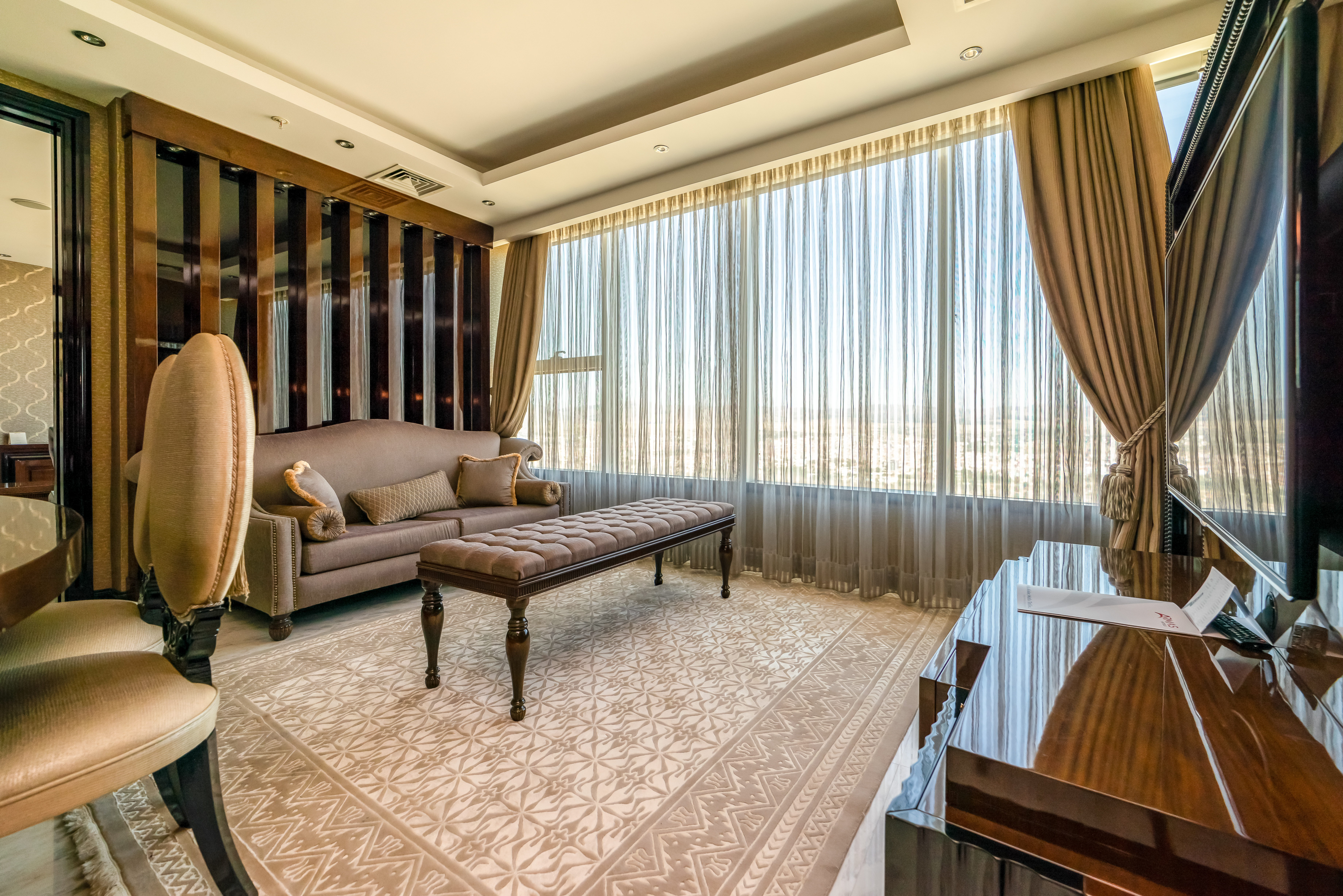 Suite King Bed with Jacuzzi