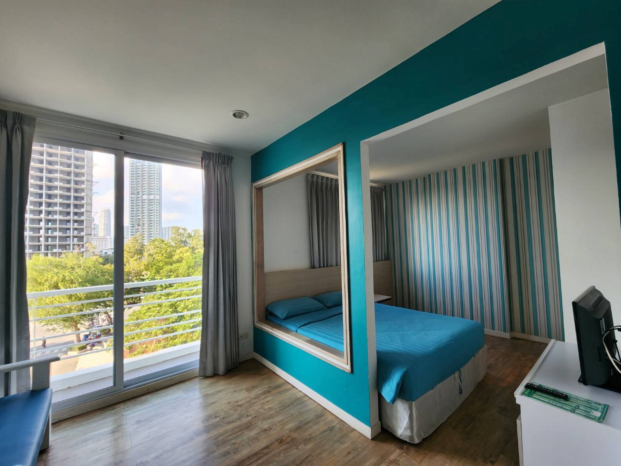 Double or Twin One Bedroom