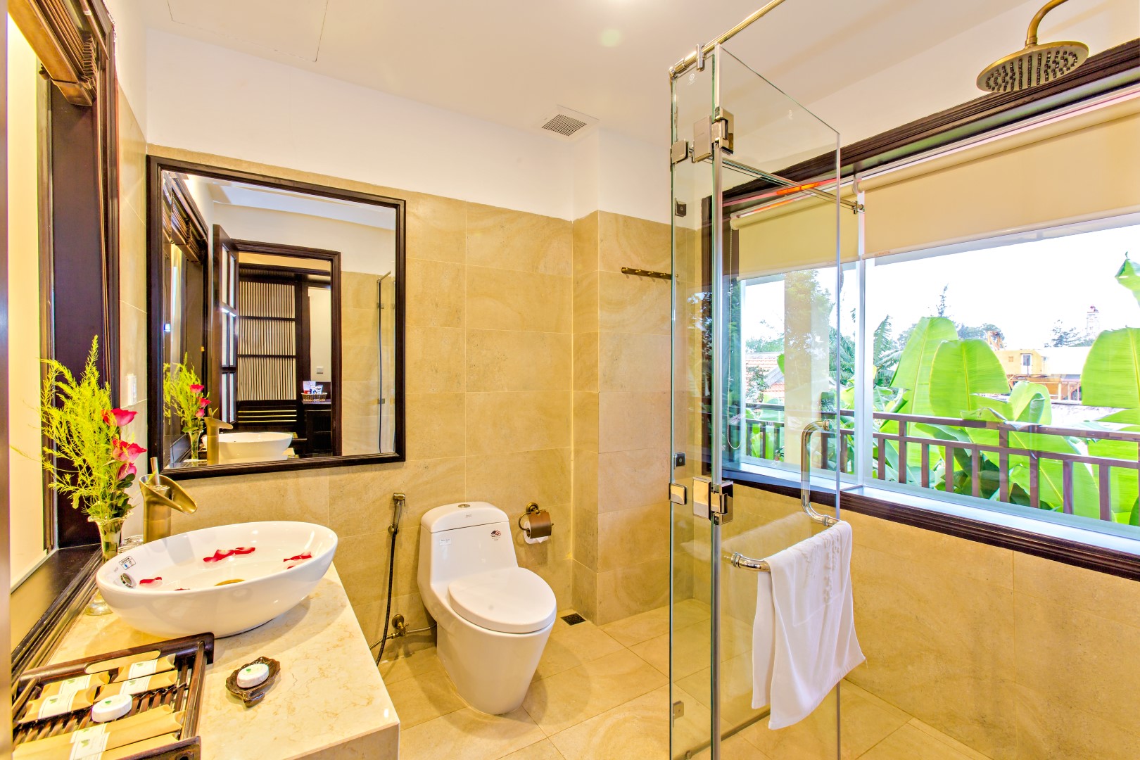 Twin Deluxe Pool View