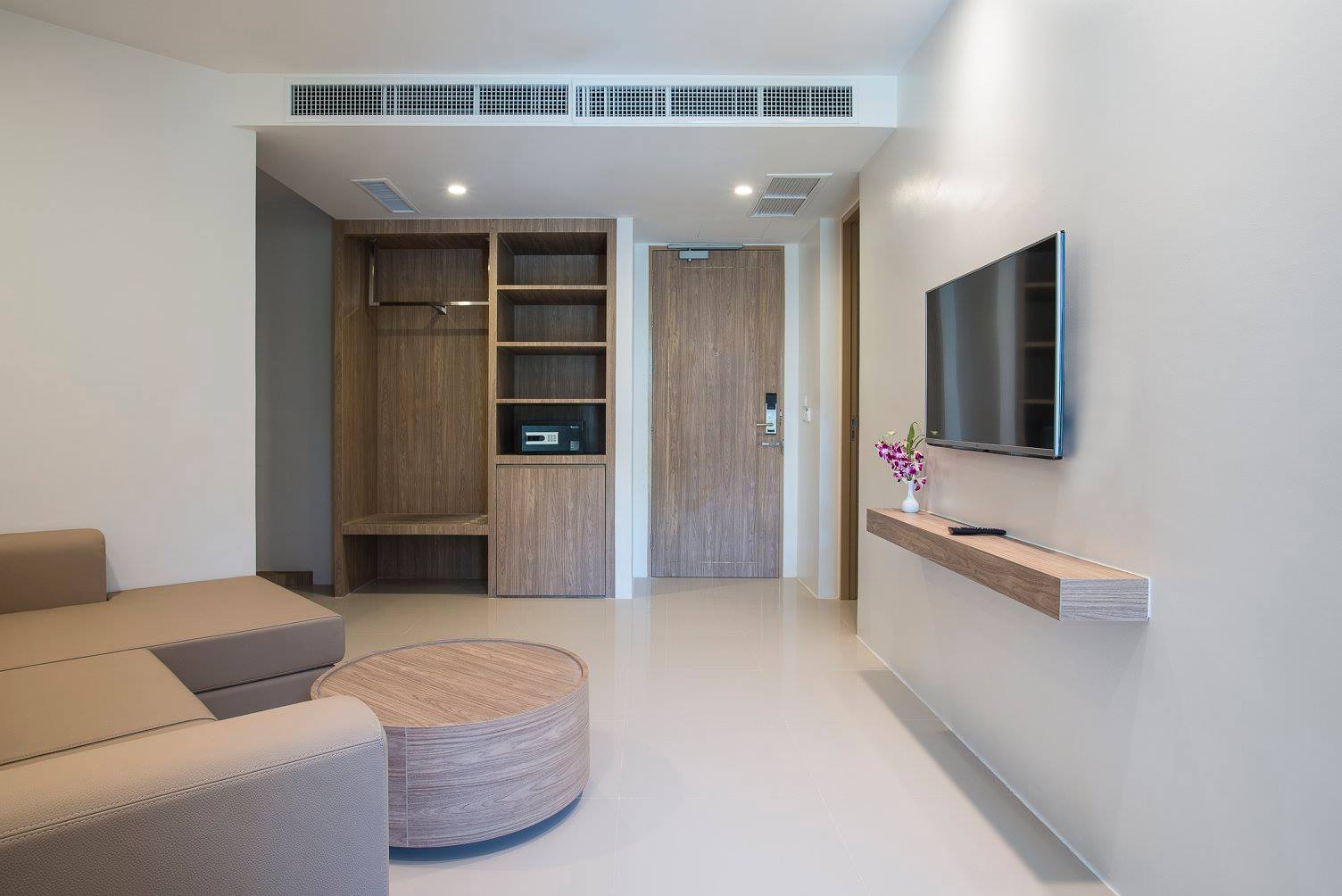 Family Room King Size Bed