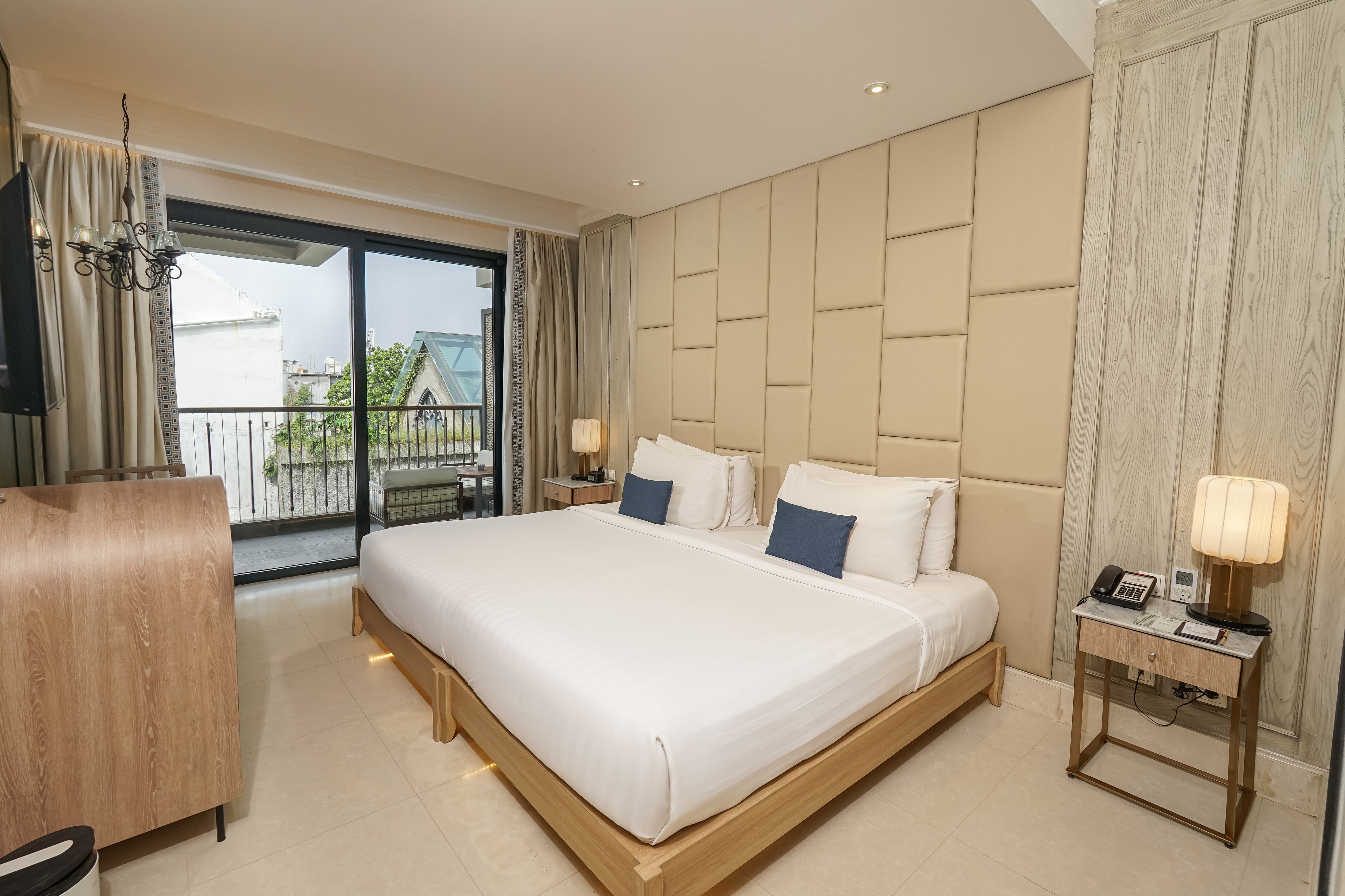 Double or Twin Deluxe