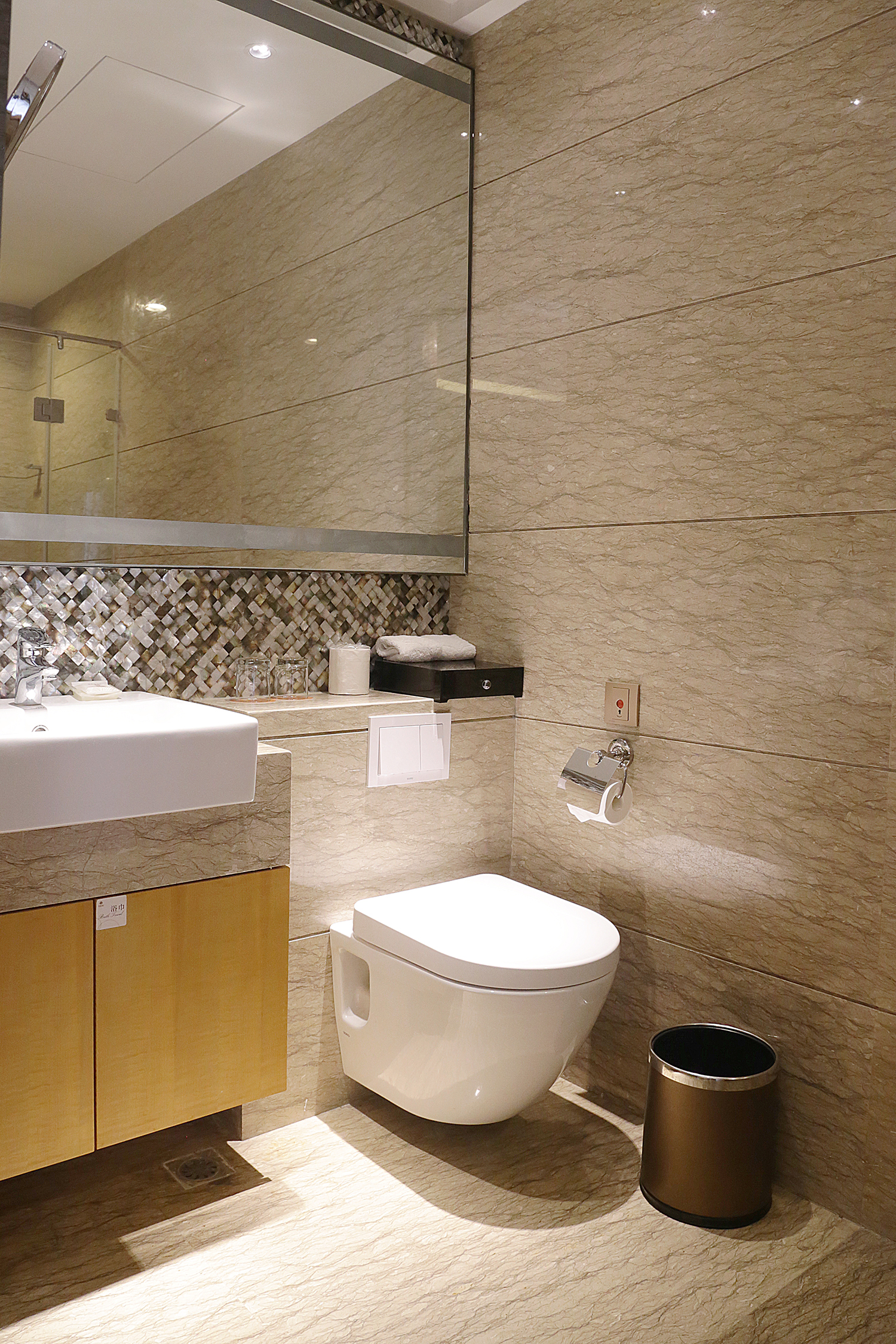 Double Business King Bed