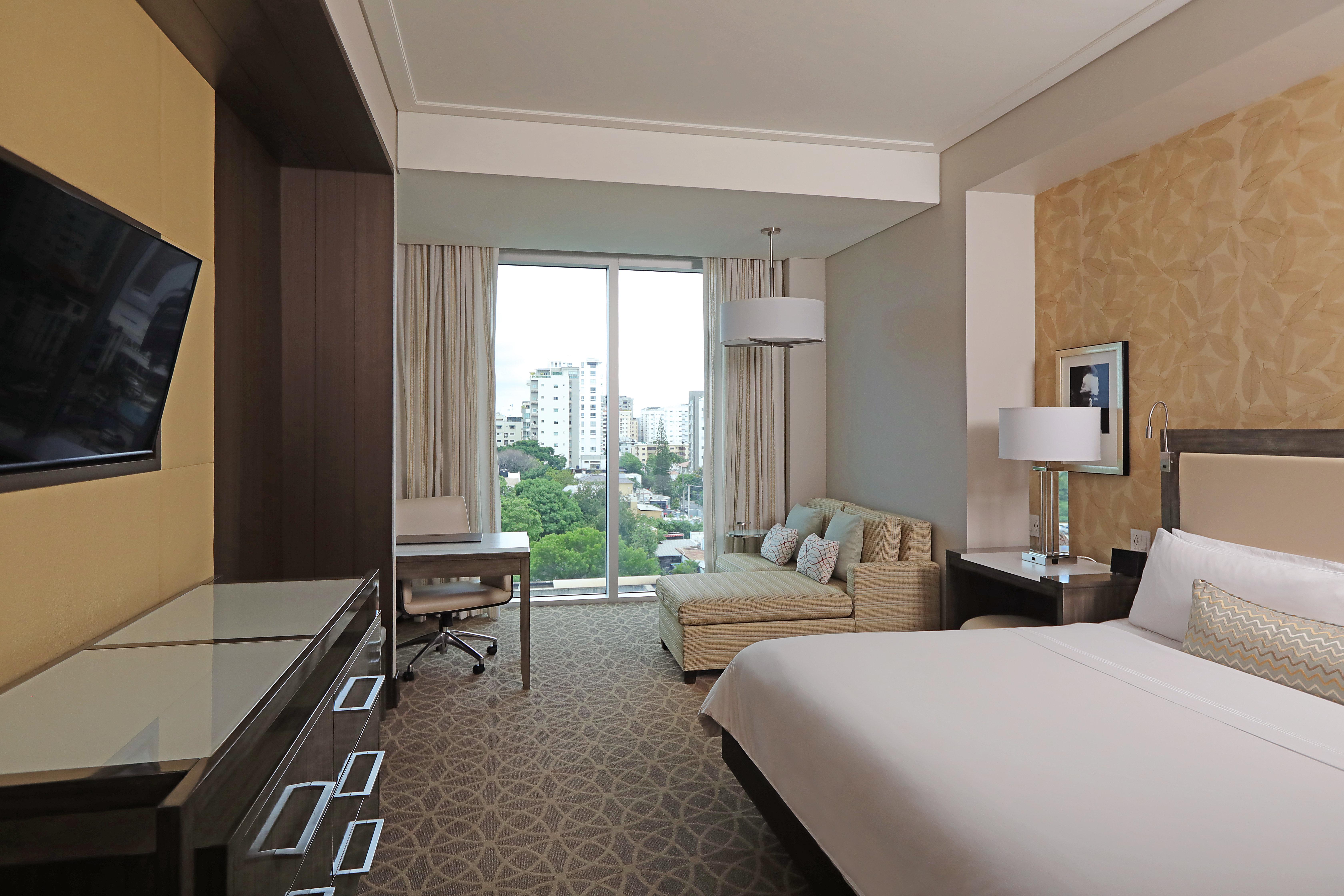 Double Club City View