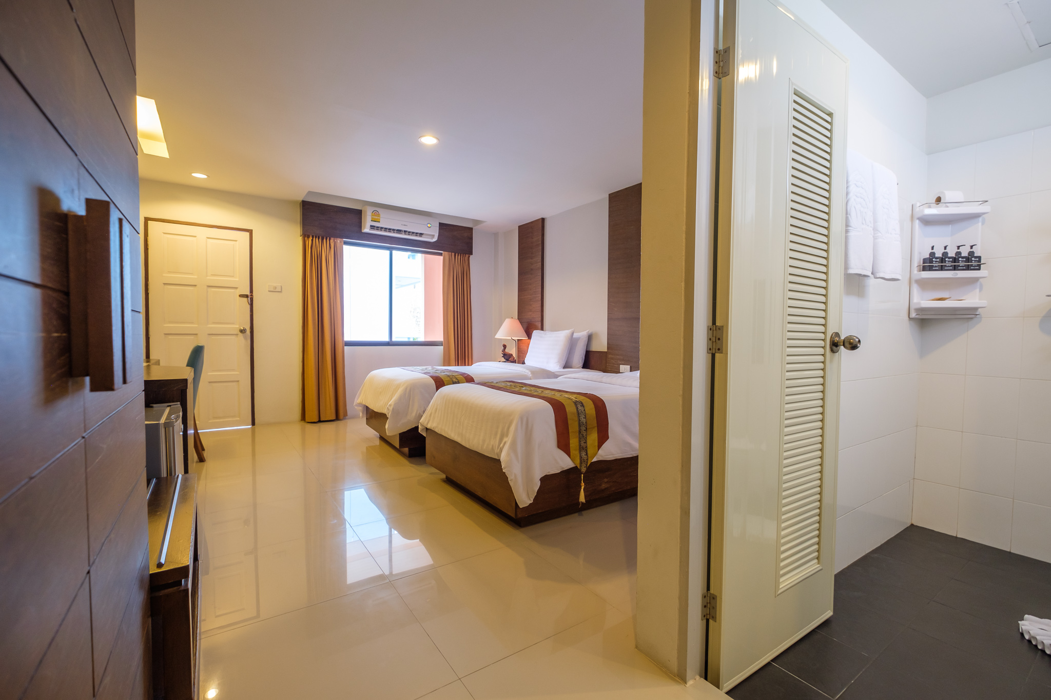 Double or Twin Standard