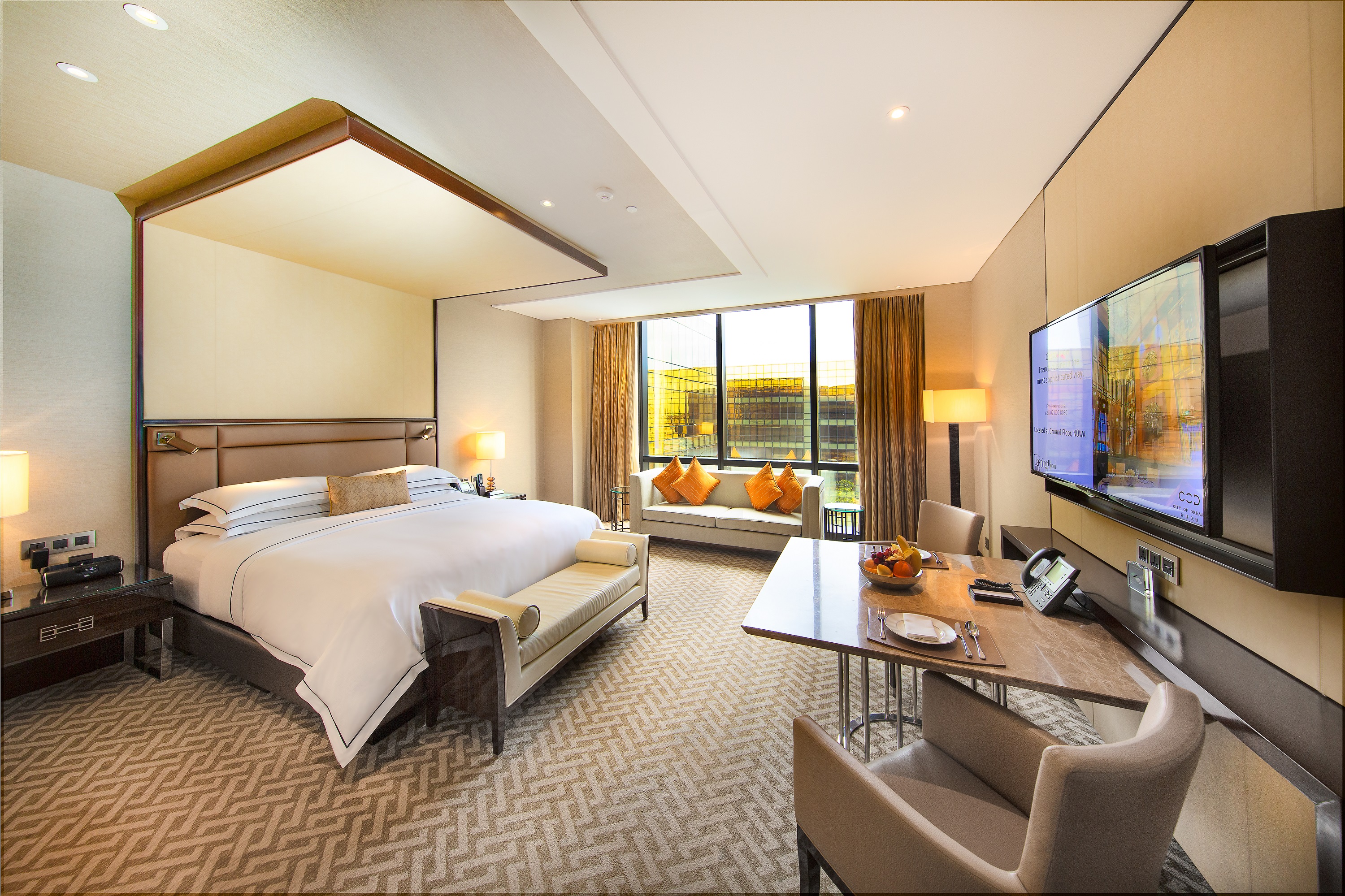 Double Deluxe King Bed