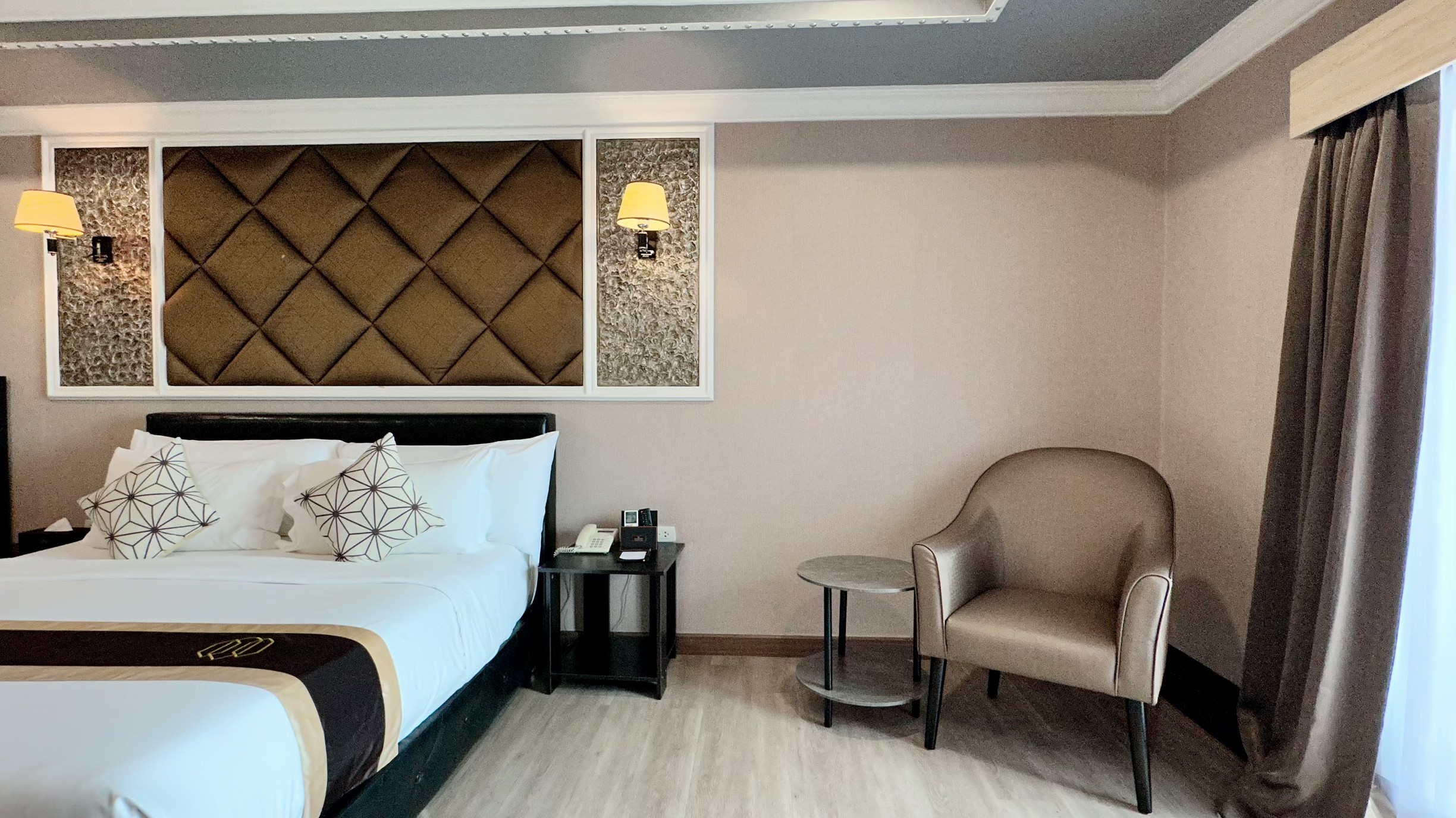 Studio Deluxe One Bed