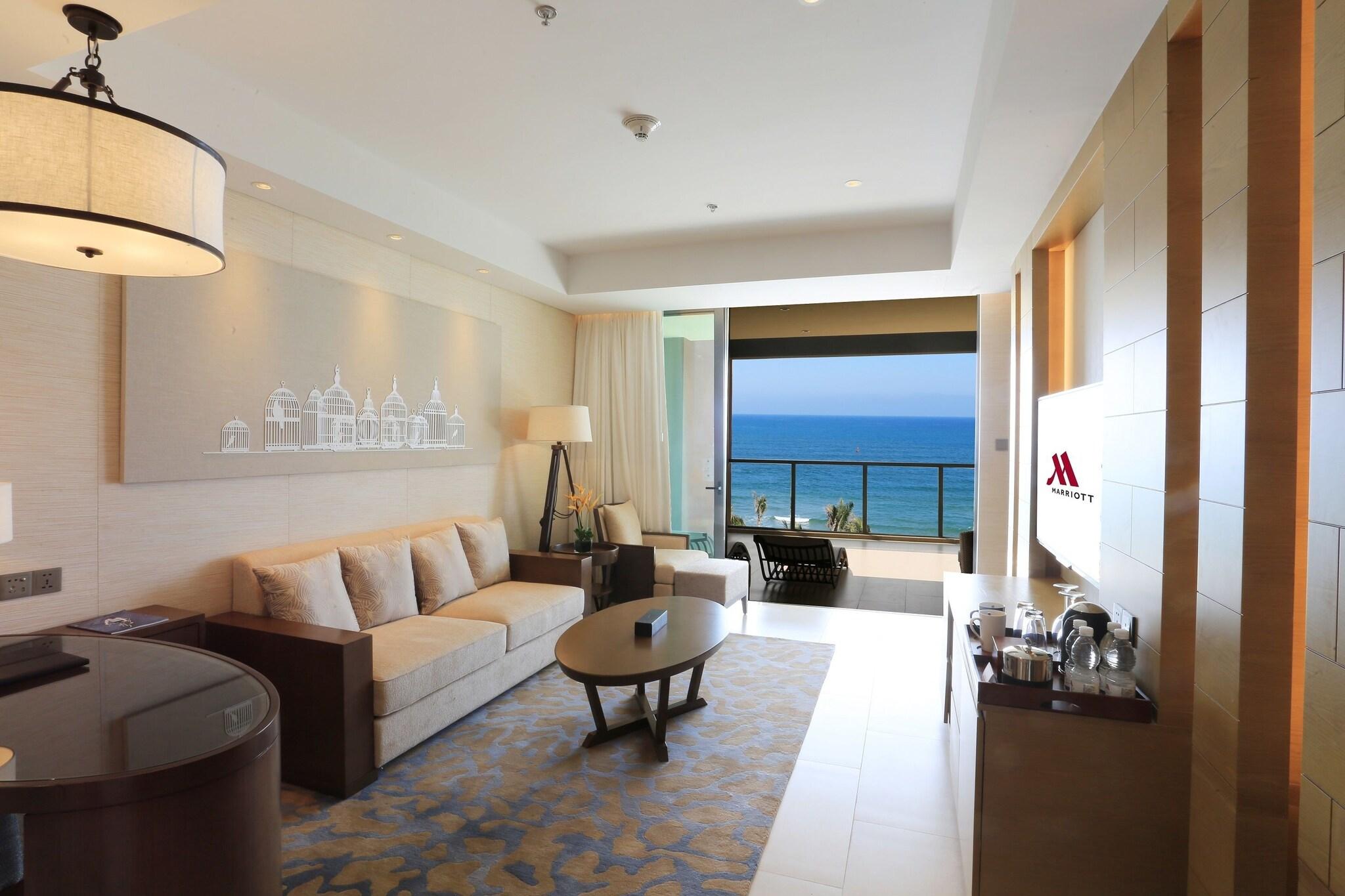 Suite King Bed One Bedroom 