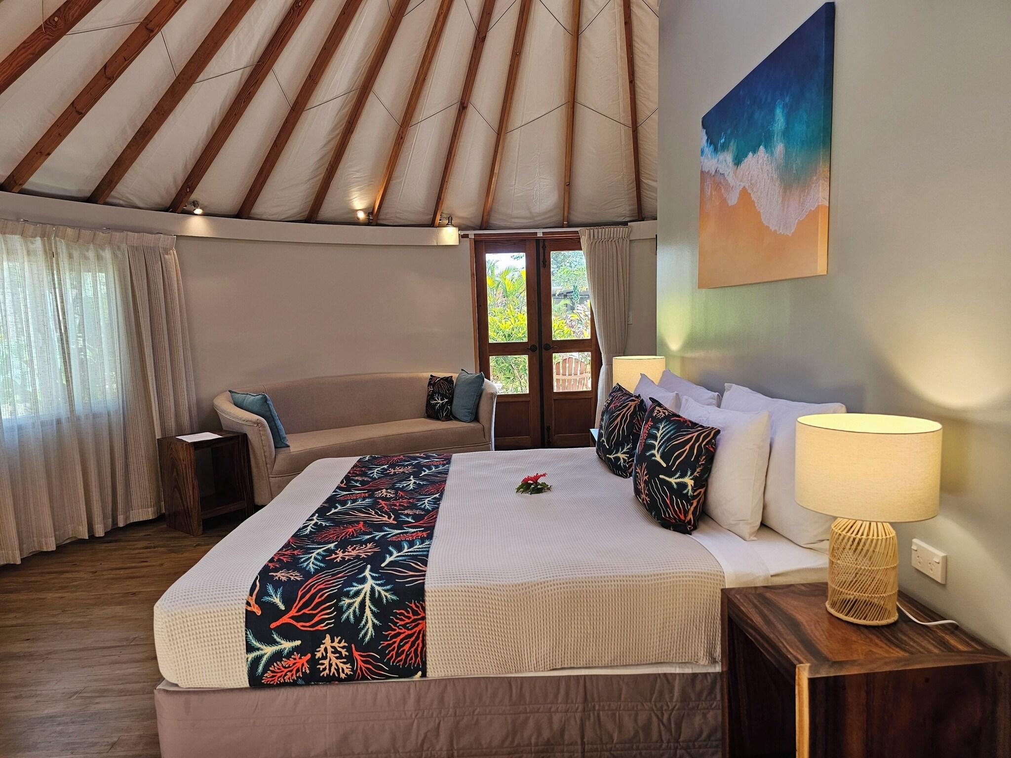 Double Queen Size Bed