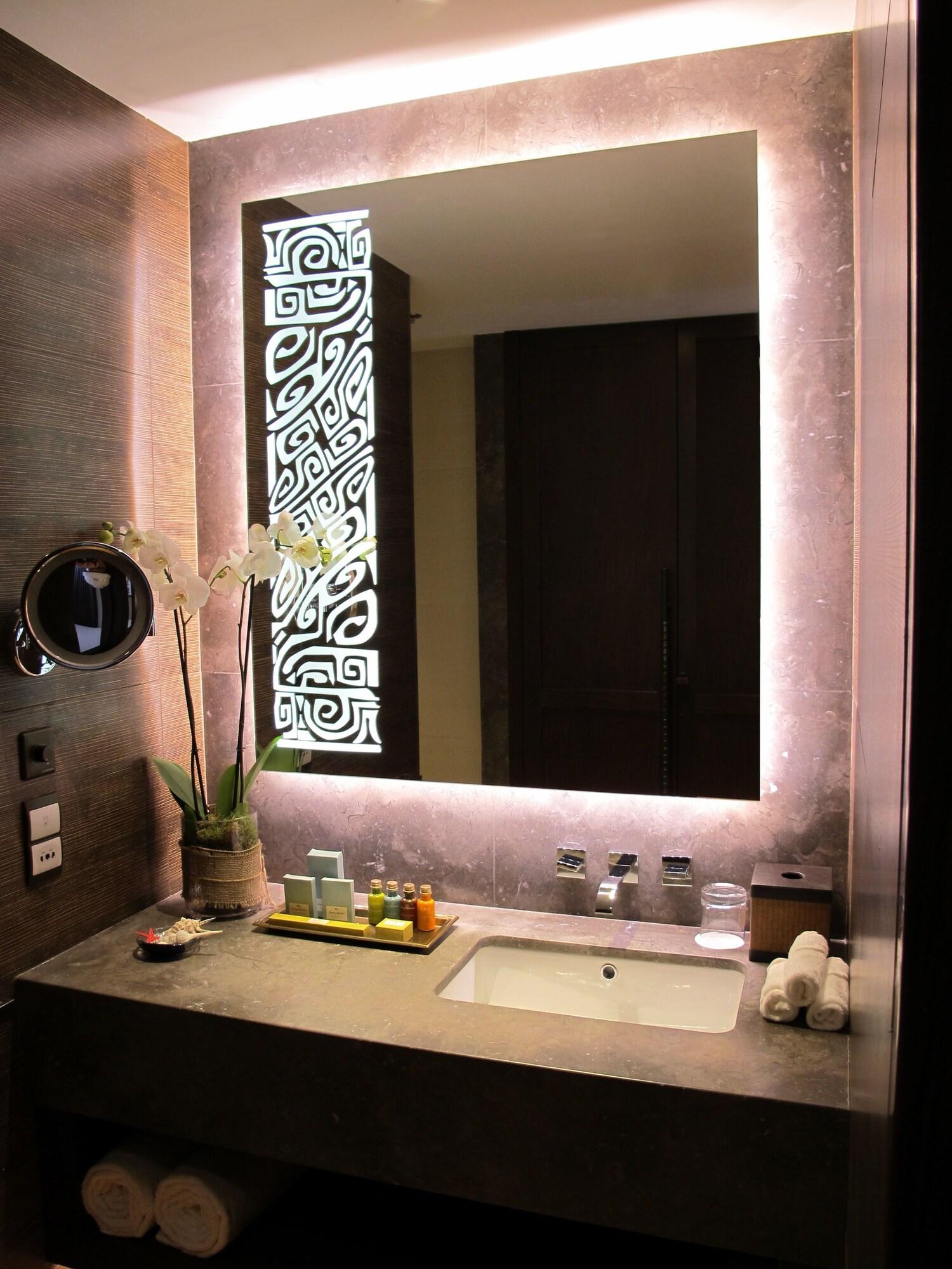 Double Deluxe King Bed