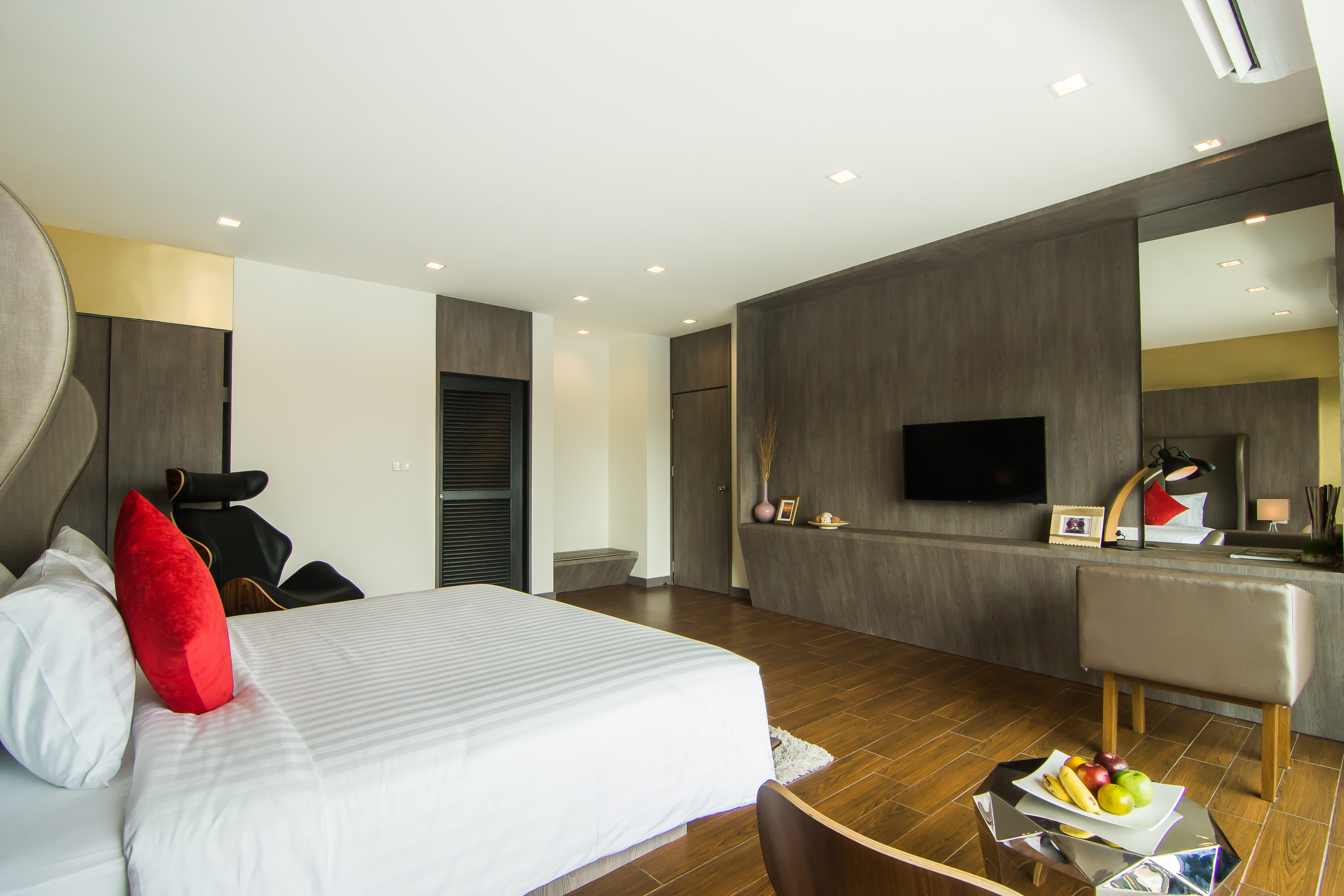 Suite Two Bedrooms