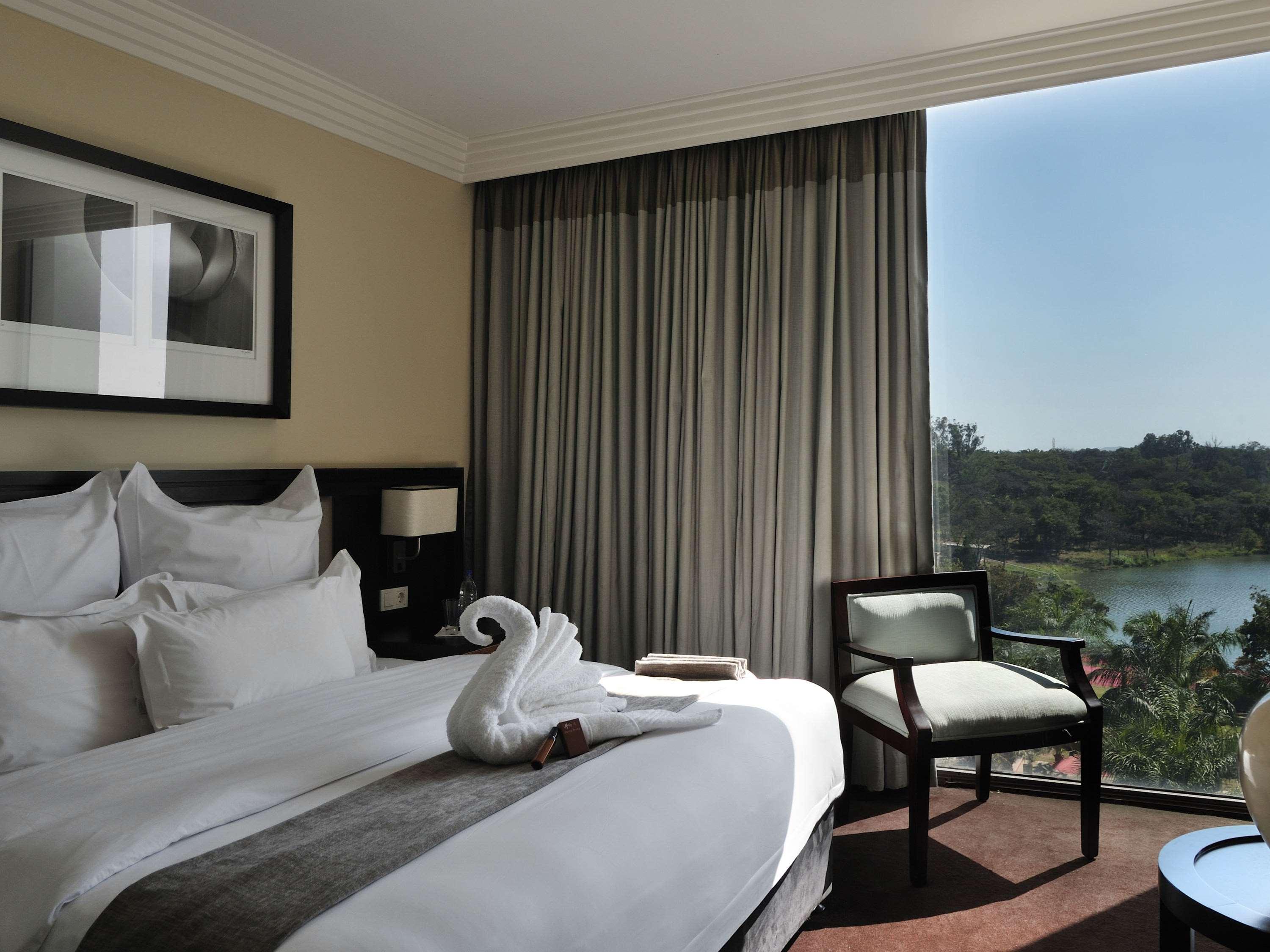 Suite Deluxe with Views