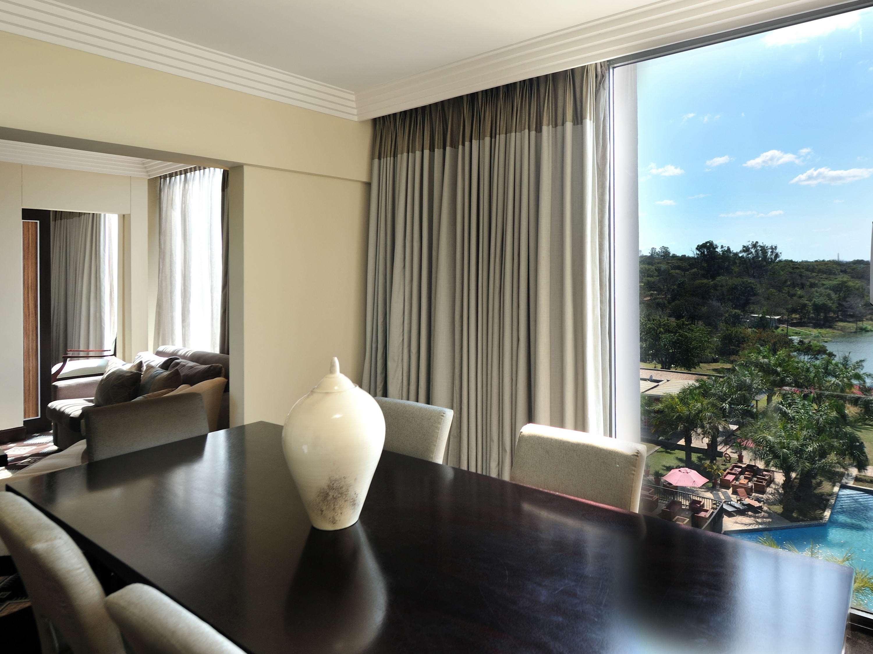 Suite Deluxe with Views