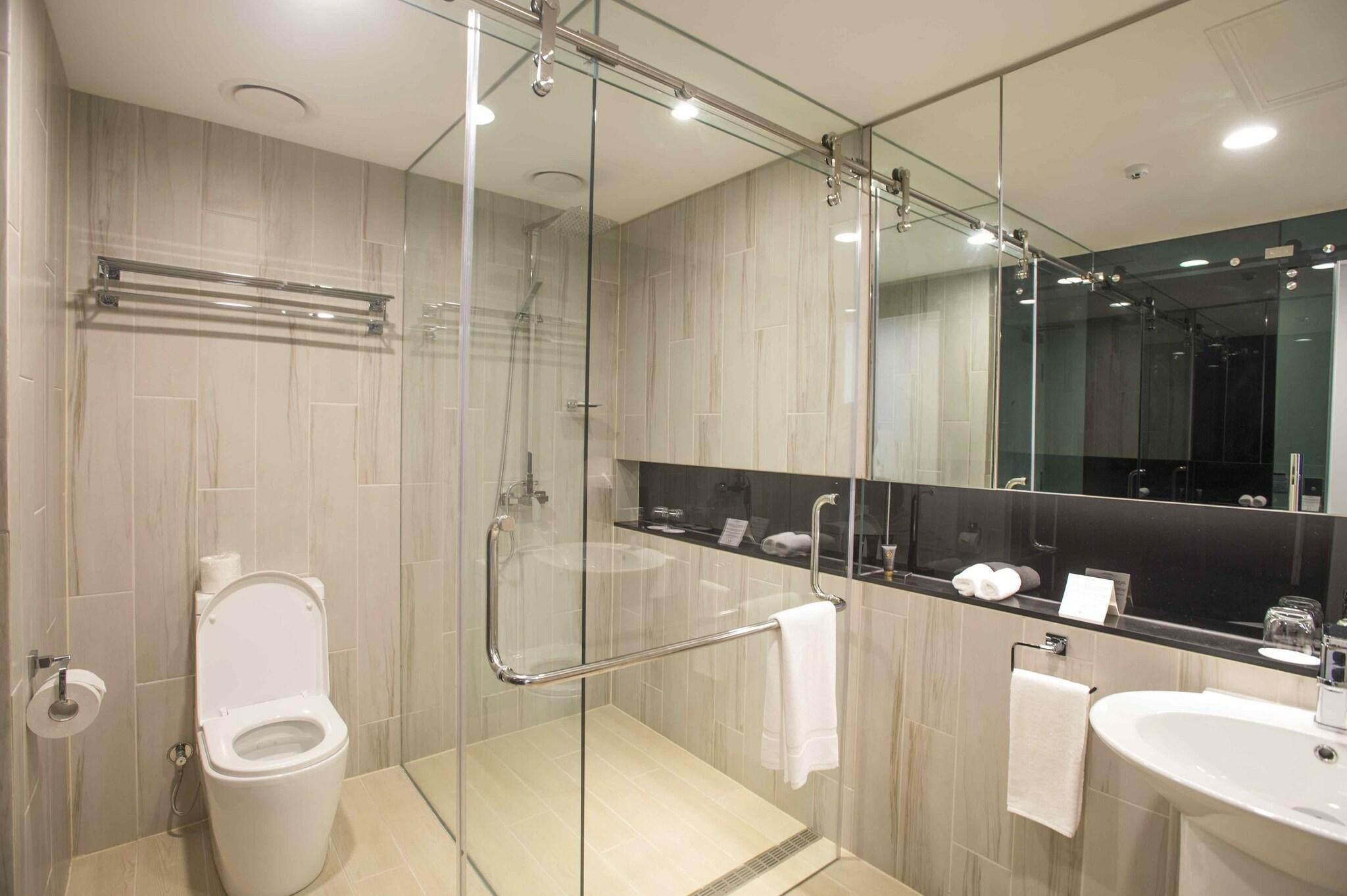 Double Ocean View King Bed