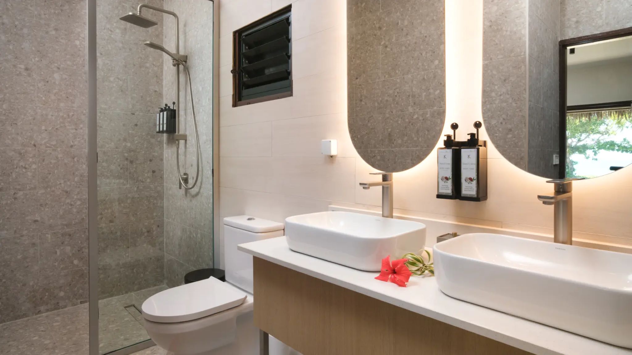 Bungalow Ocean View King Bed