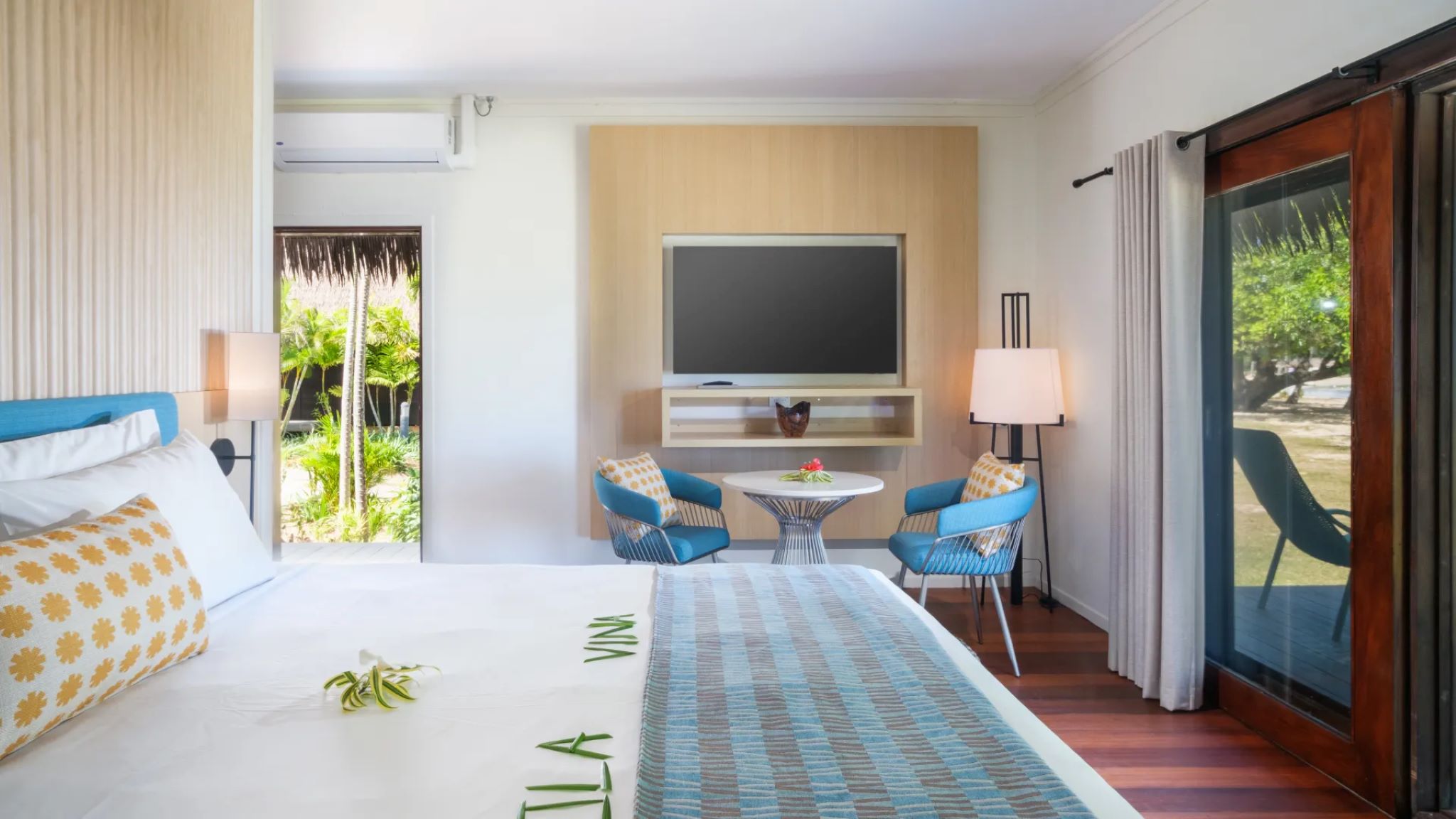 Bungalow Ocean View King Bed