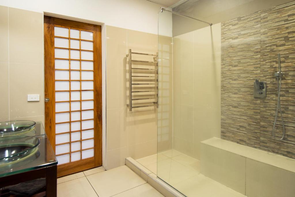 Bungalow Deluxe Lake View