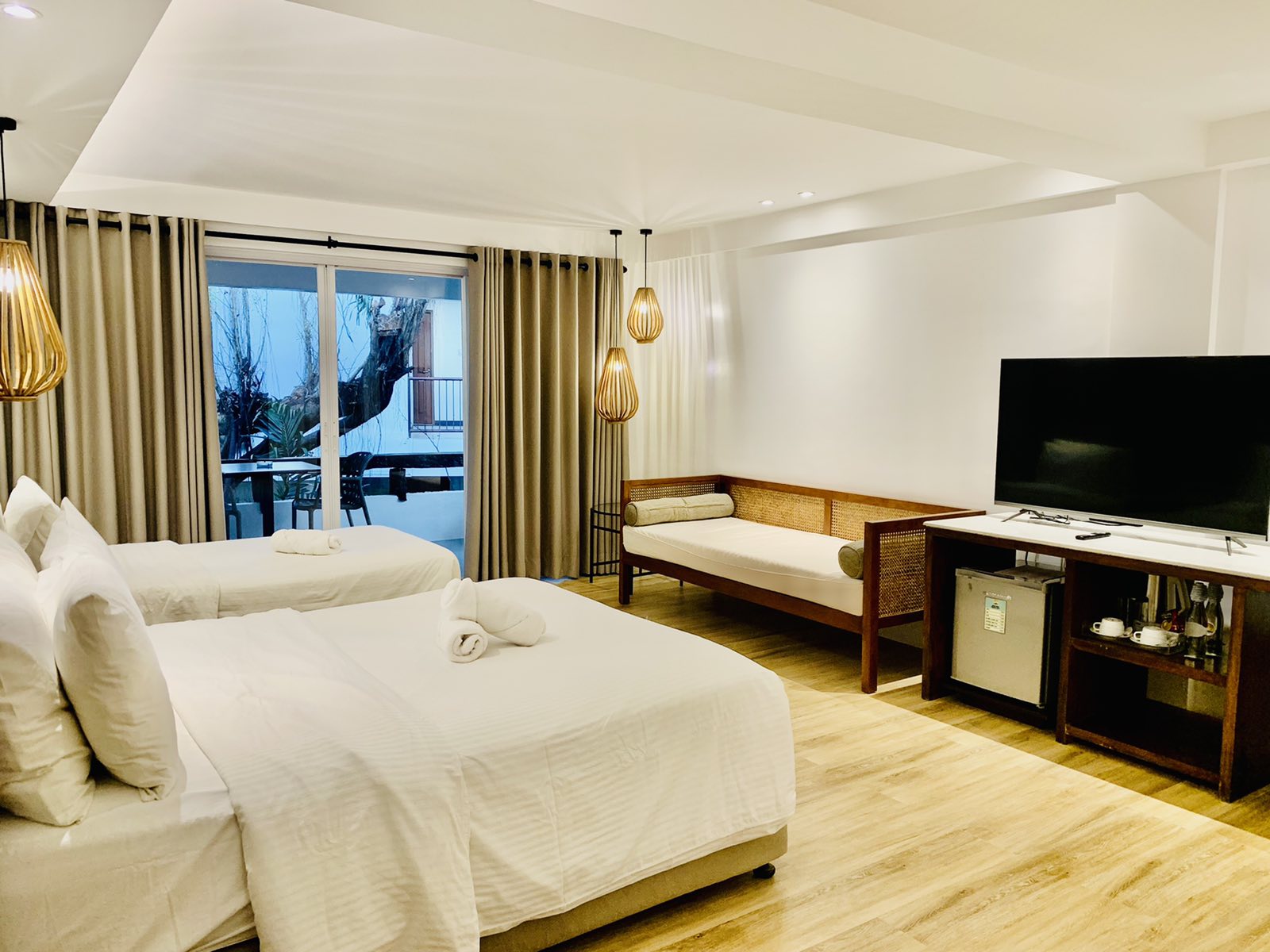 Double or Twin Deluxe Superior