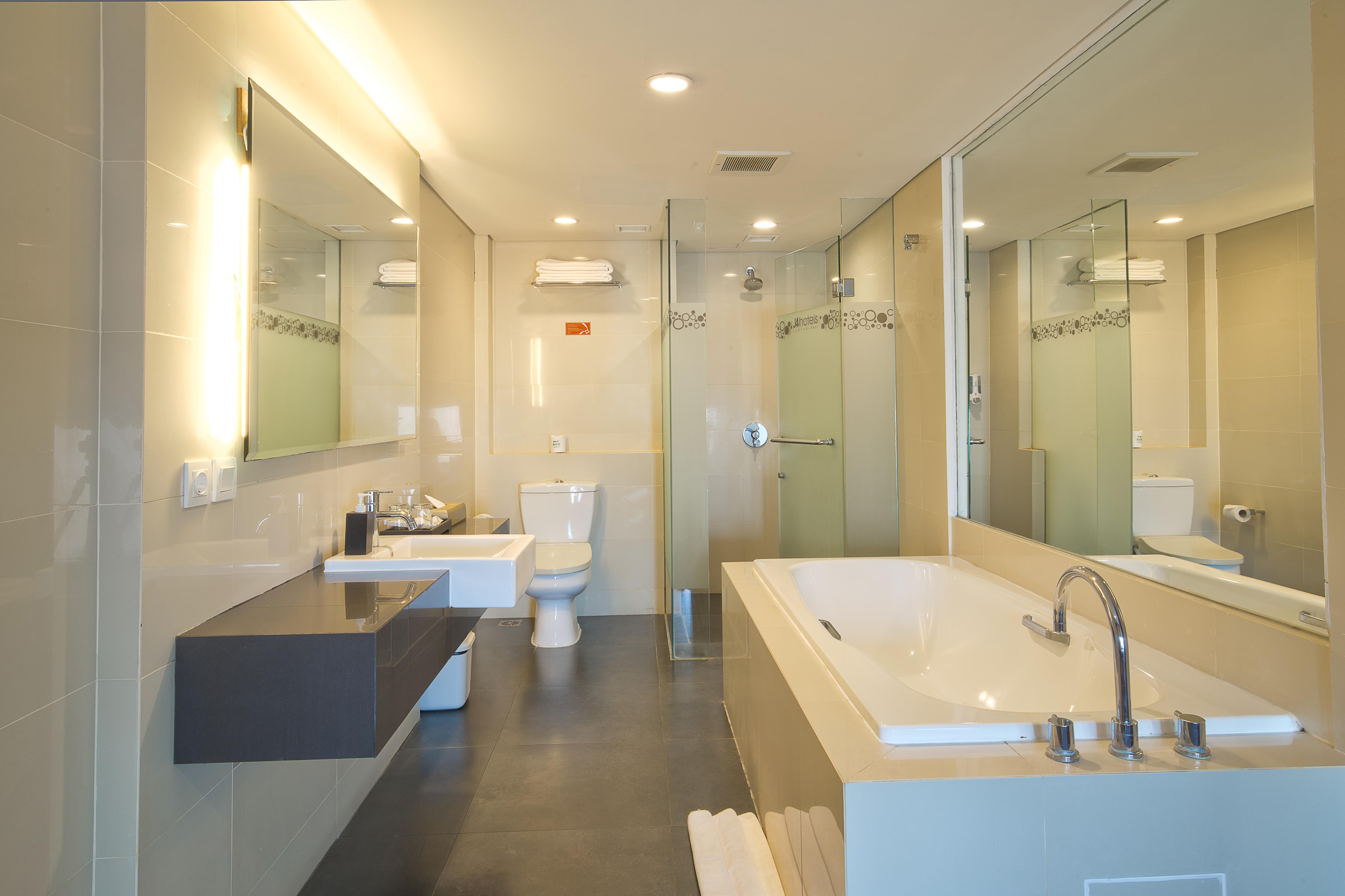 Double Deluxe Premier