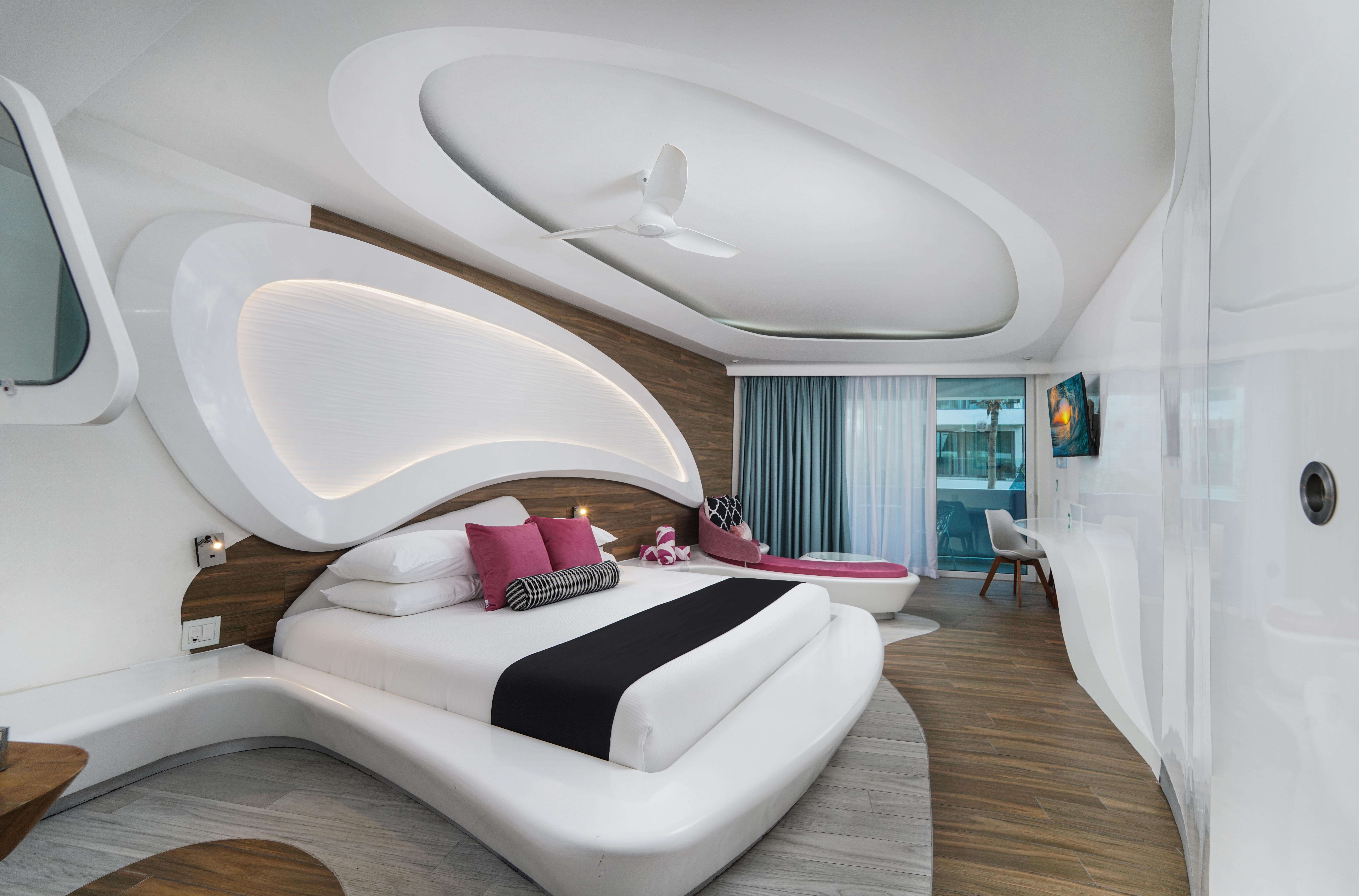 Suite Partial Ocean View