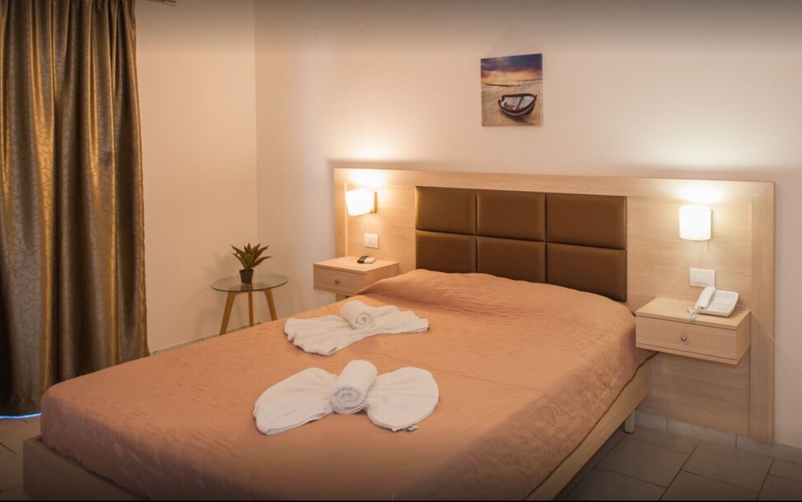 Family Room Garden View Two Bedrooms