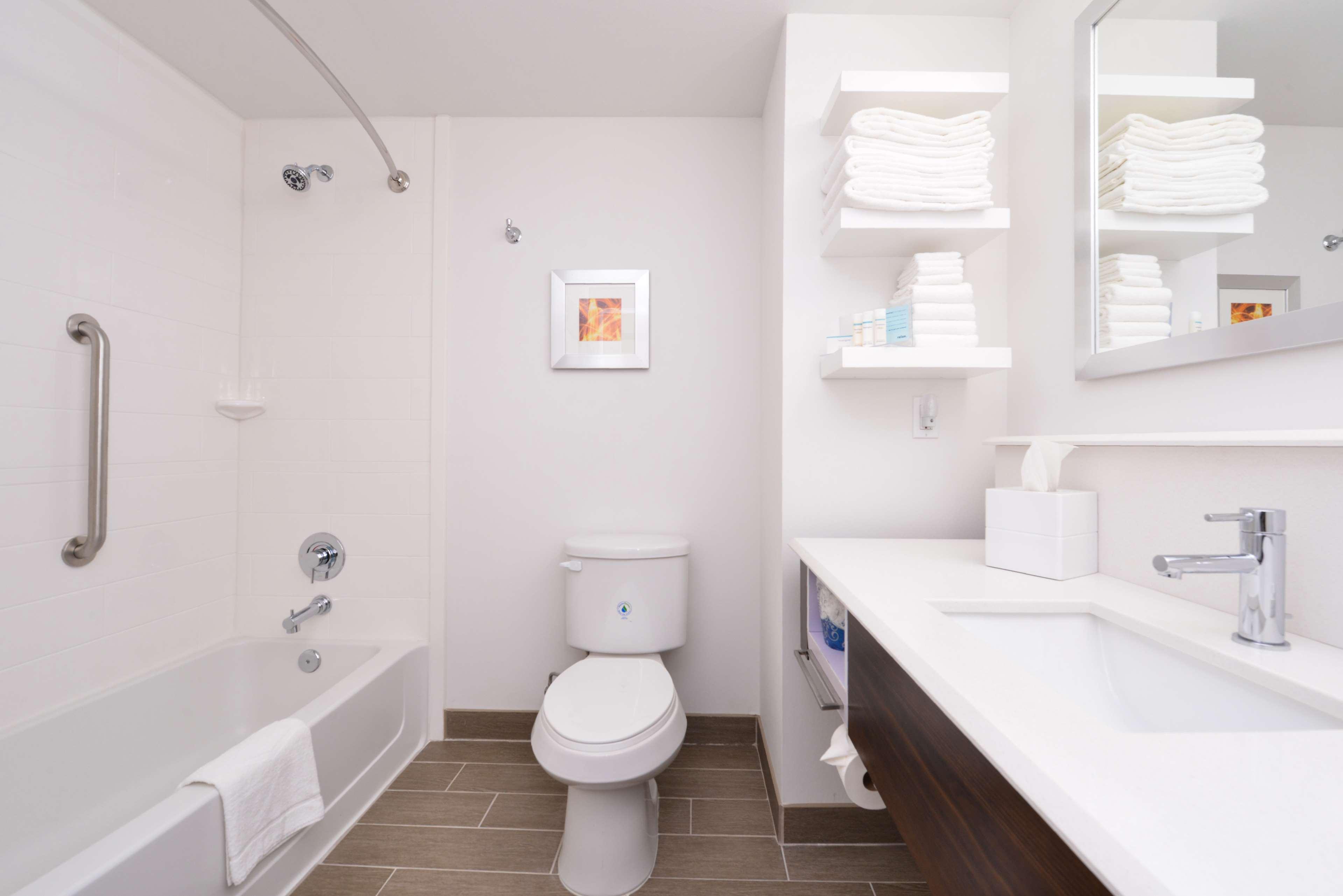 Double Two Queen Beds Non Smoking