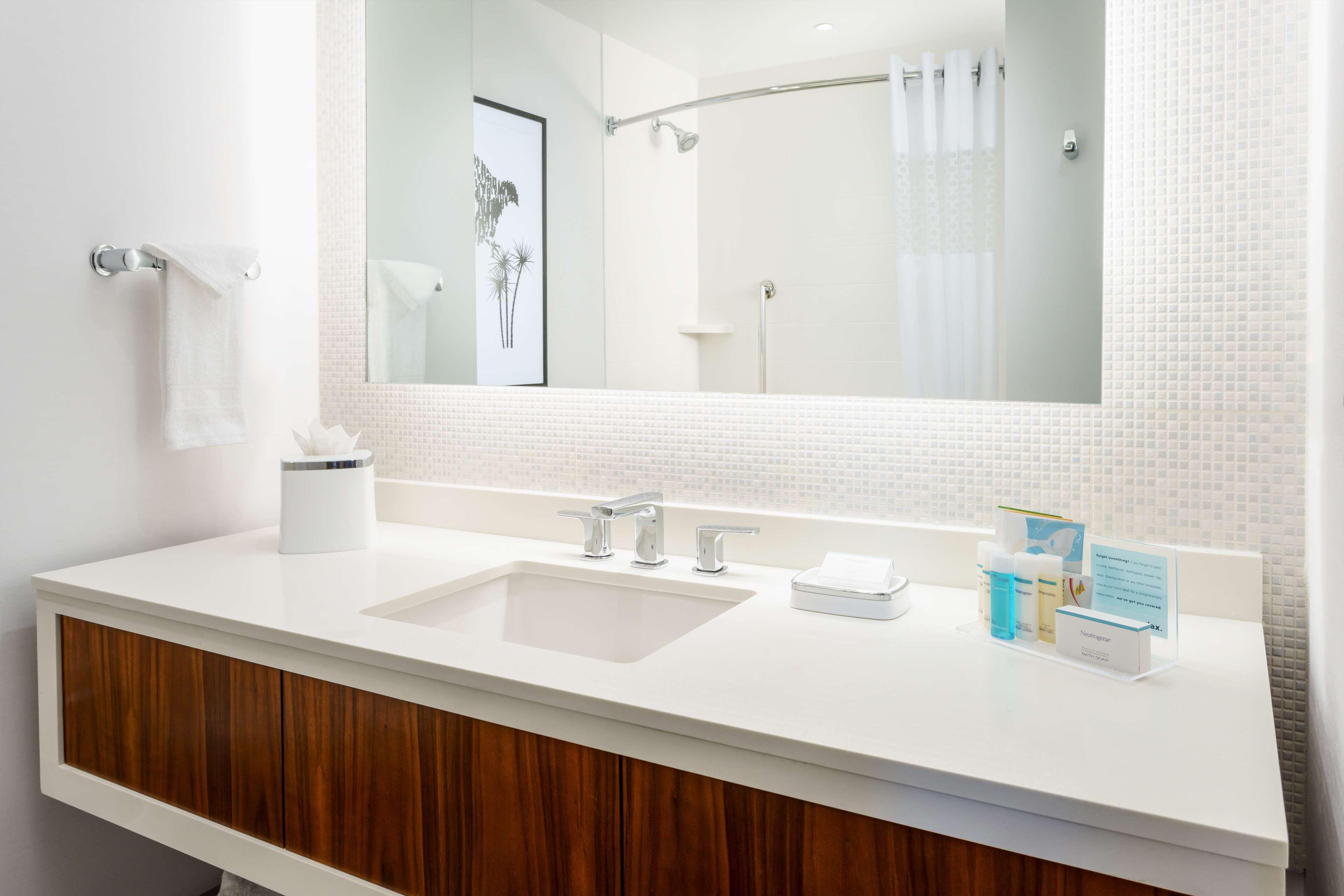 Double Two Queen Beds Non Smoking