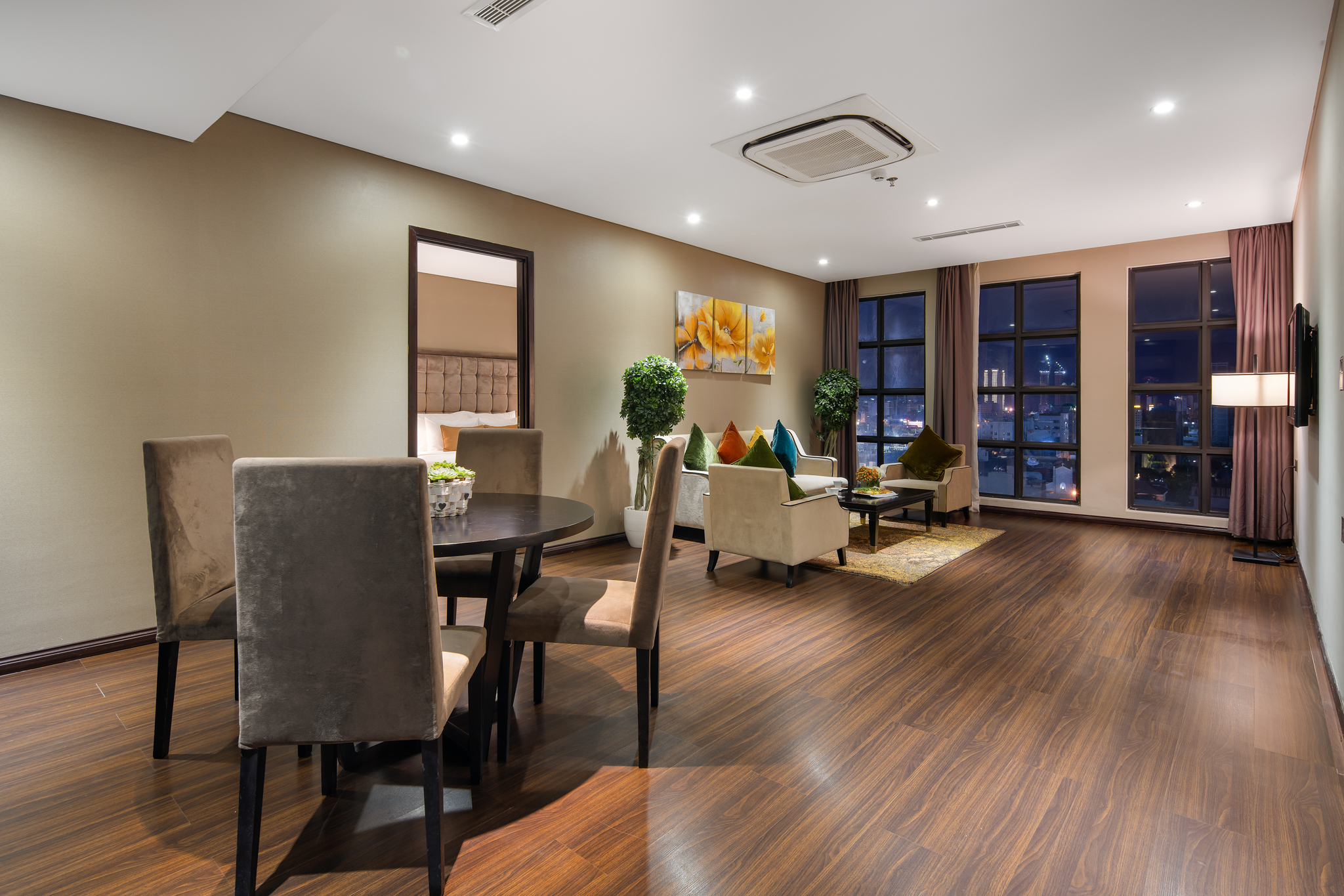 Family Room Executive