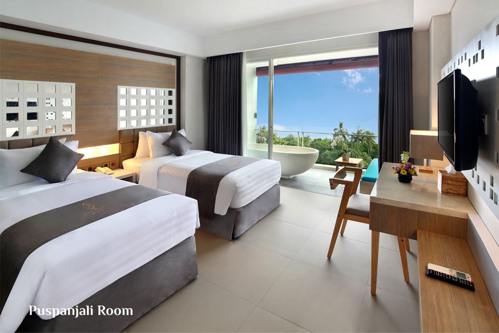 Double or Twin Deluxe Pool View