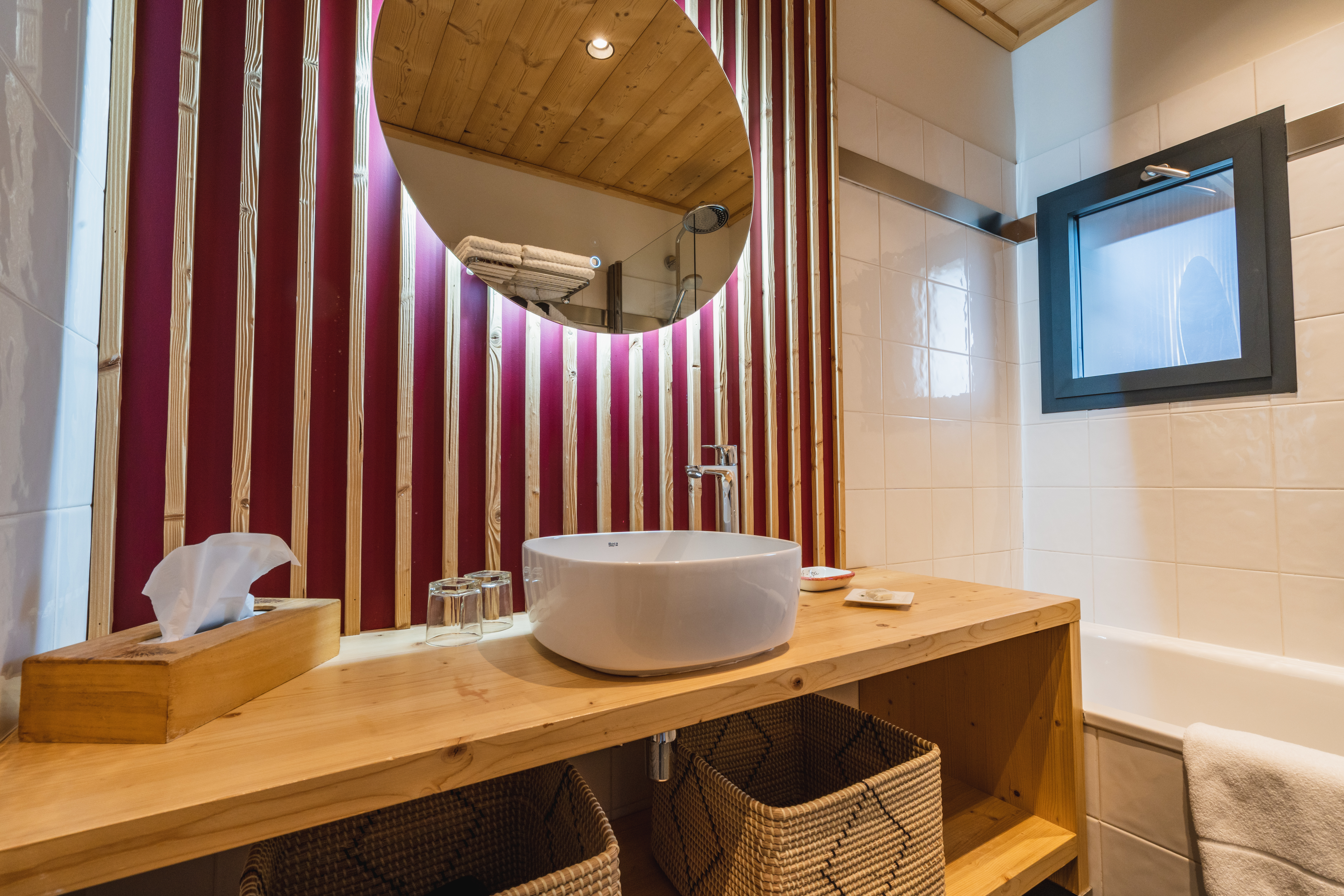 Double Deluxe One Bed