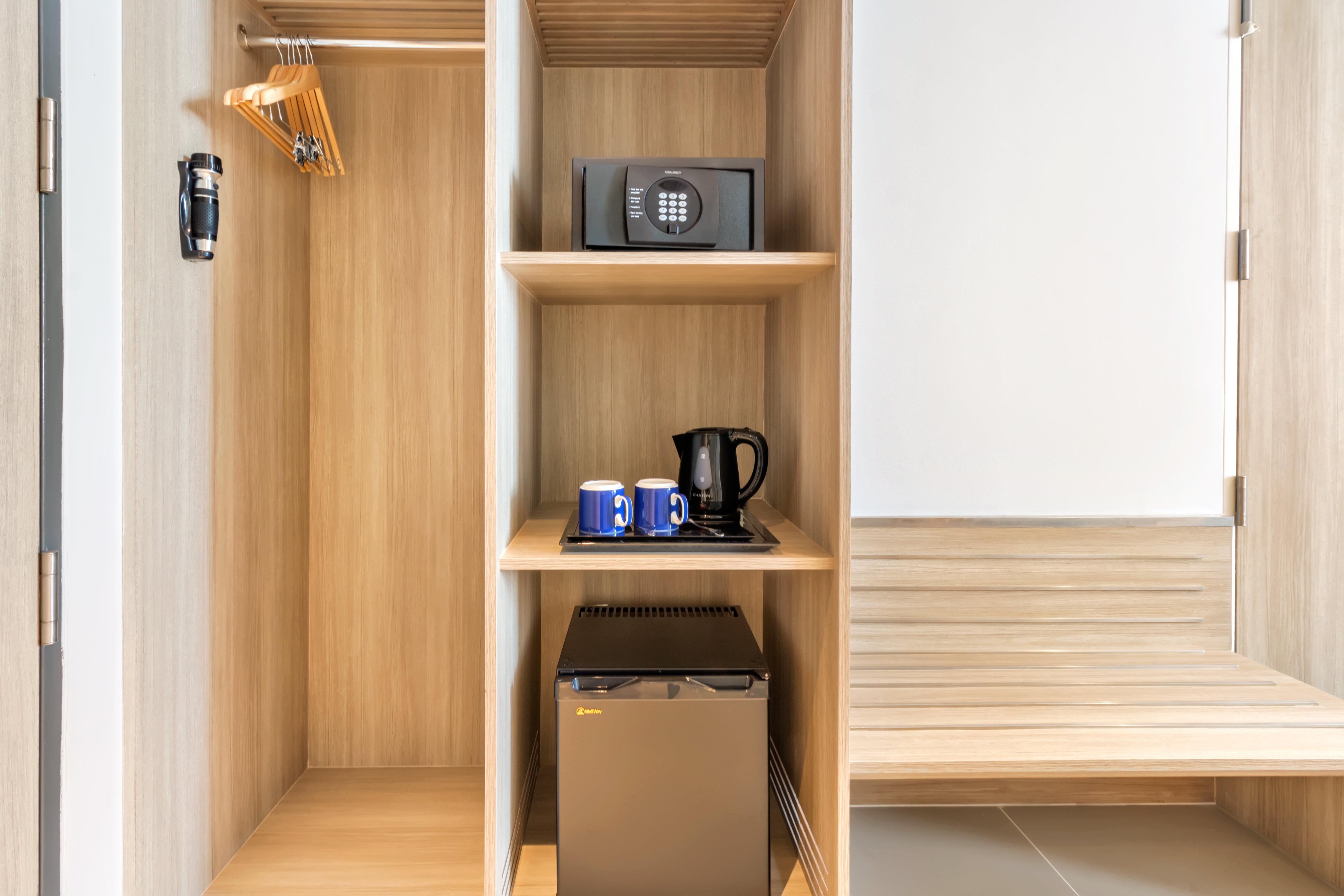 Double Queen Size Bed