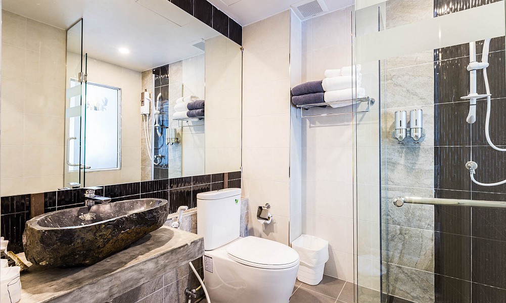 Double or Twin Deluxe Pool View