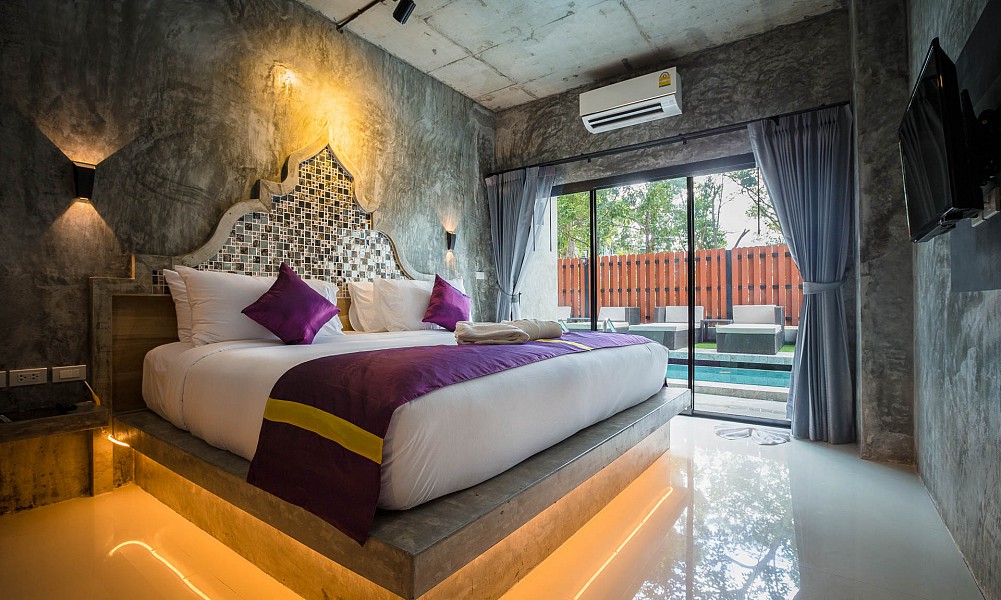 Double or Twin Deluxe Pool View