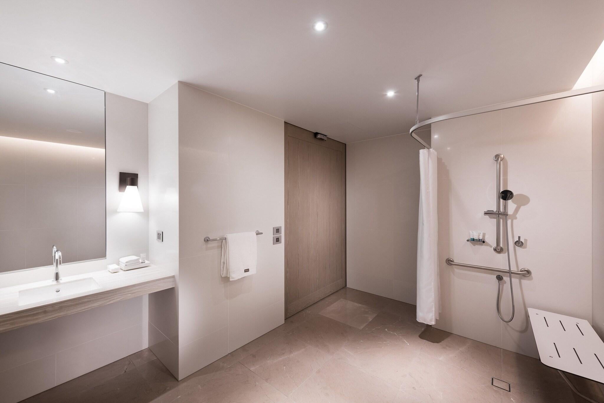 Double Premier City View