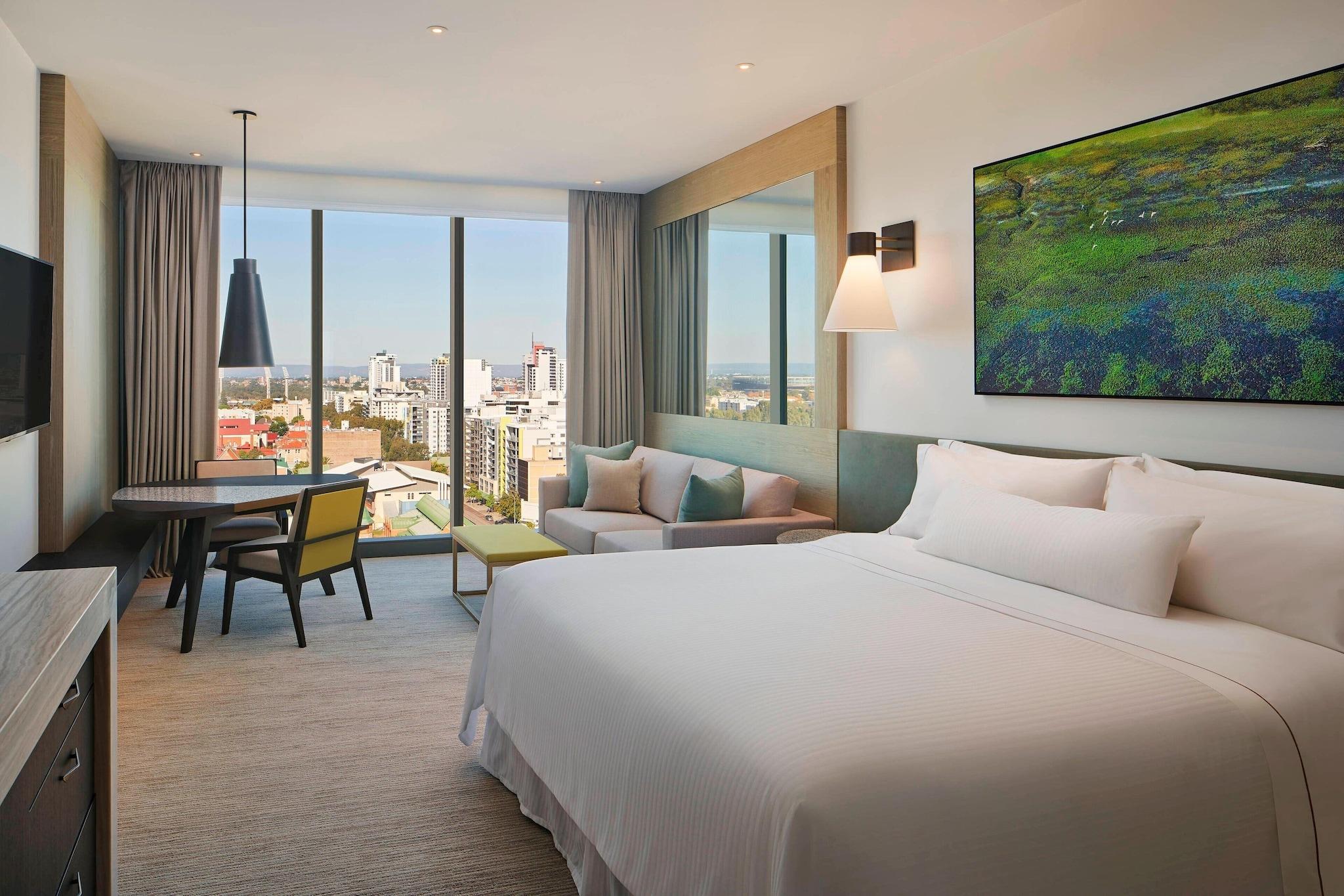 Double Deluxe King Bed